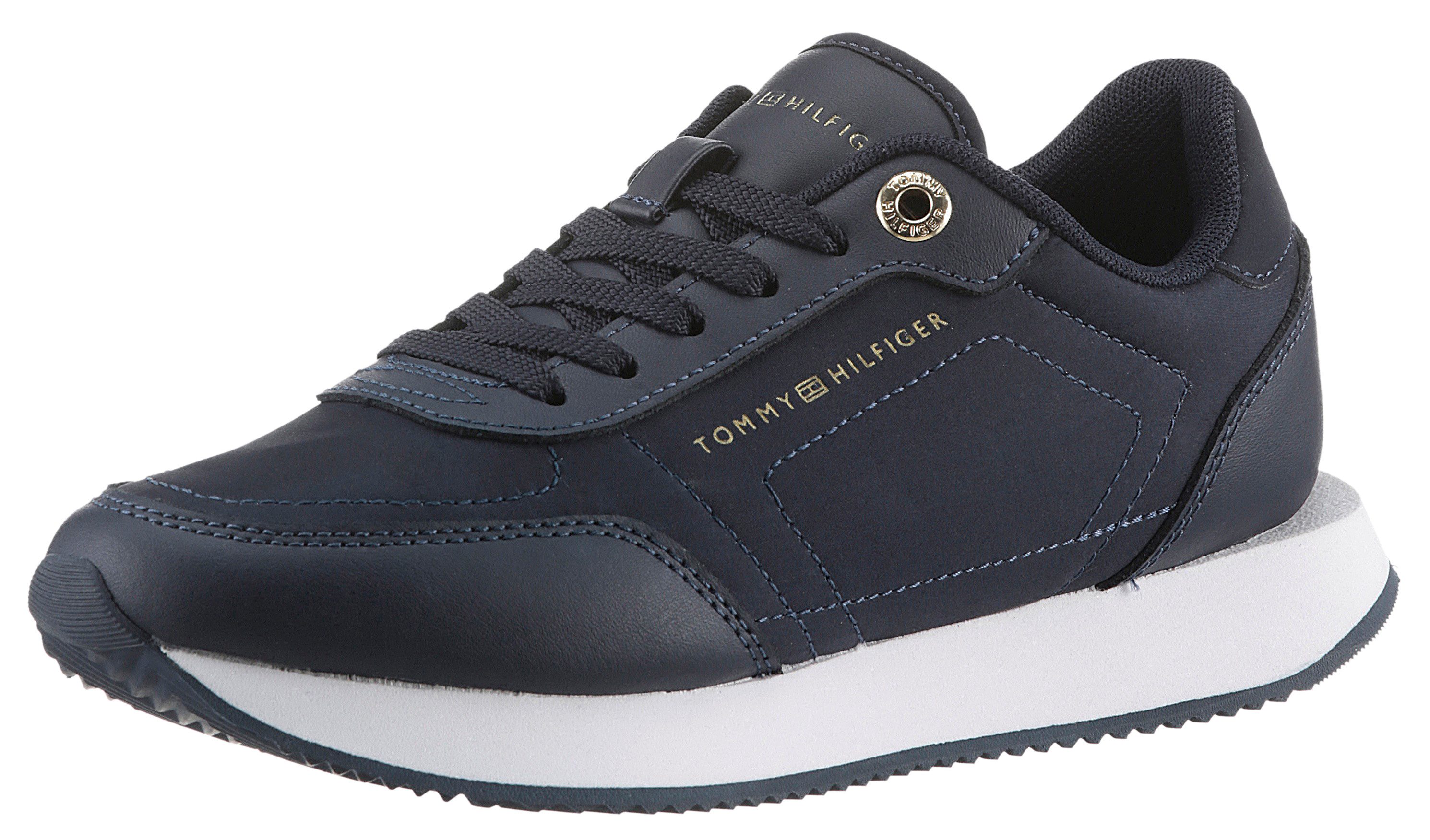 Tommy Hilfiger Sneakers ESSENTIAL RUNNER vrijetijdsschoen, lage schoen, veterschoen met gepolsterde schacht