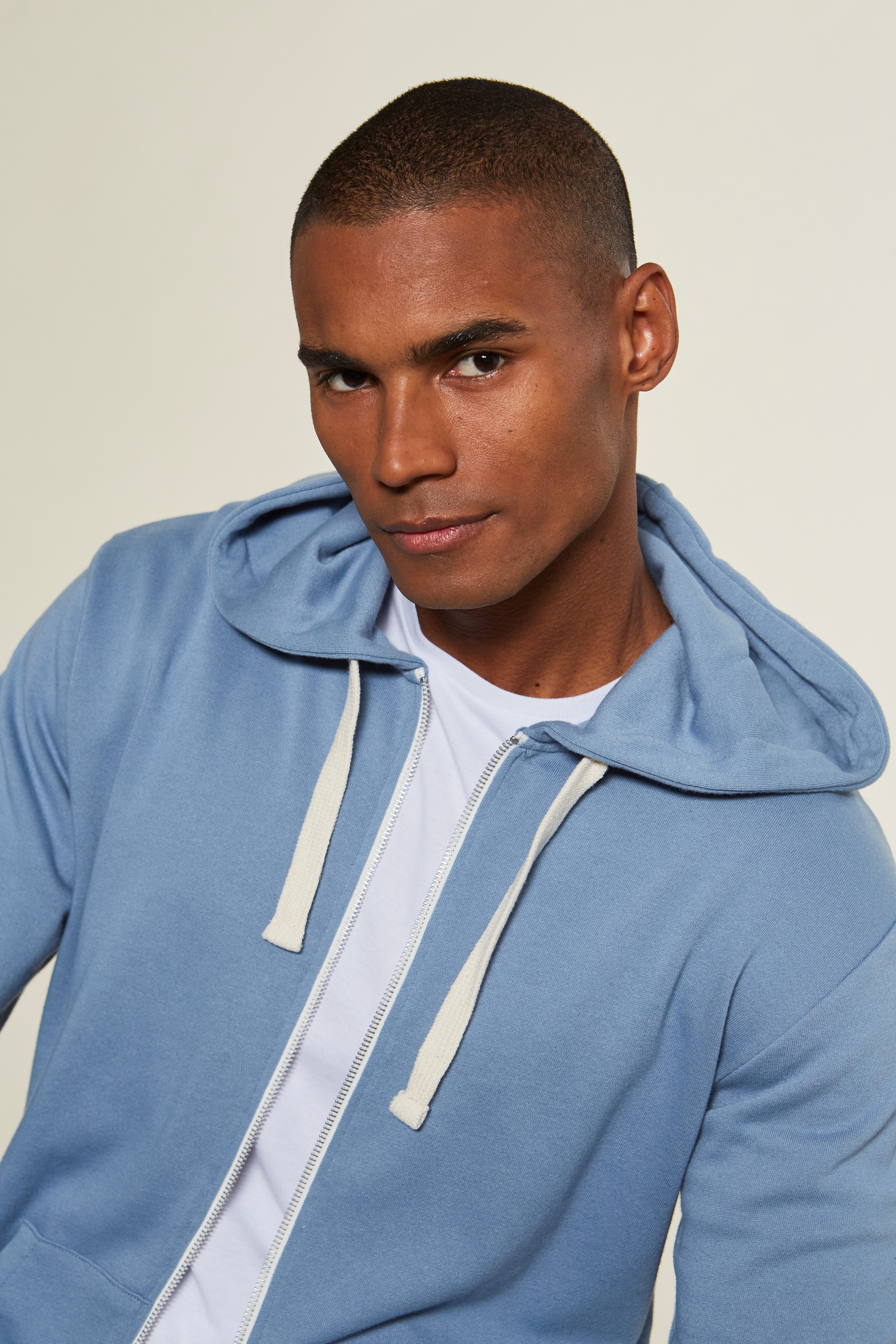 KangaROOS Capuchonsweatvest met capuchon, contrasterende rits en contrasterende banden