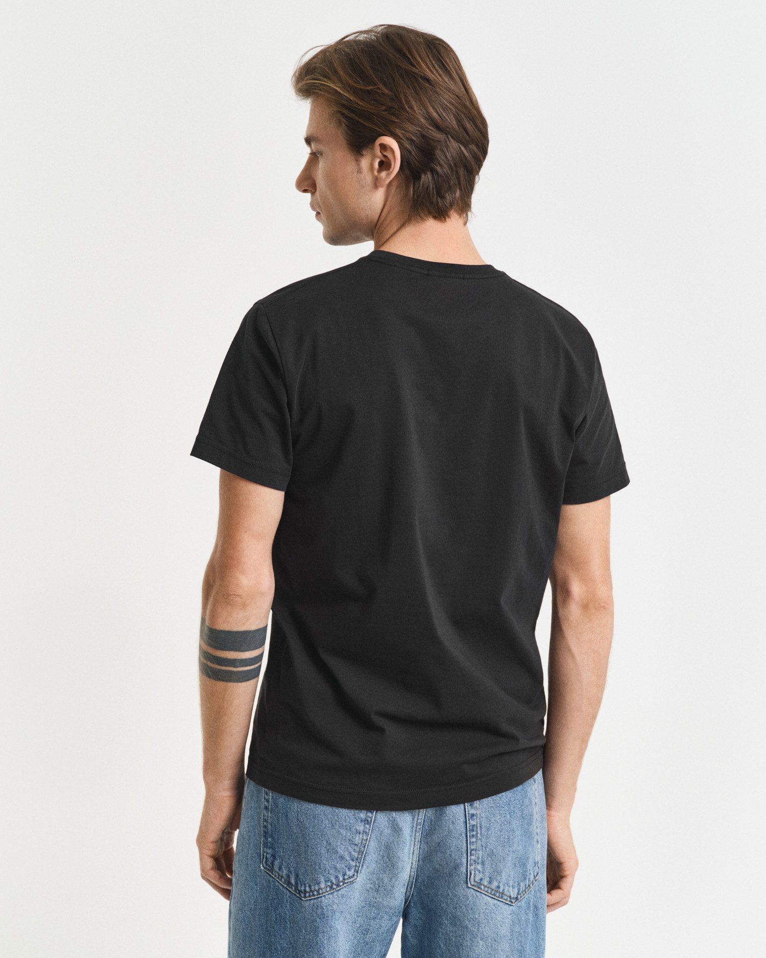 Gant T-shirt SLIM SHIELD SS T-SHIRT met logoborduursel op borsthoogte