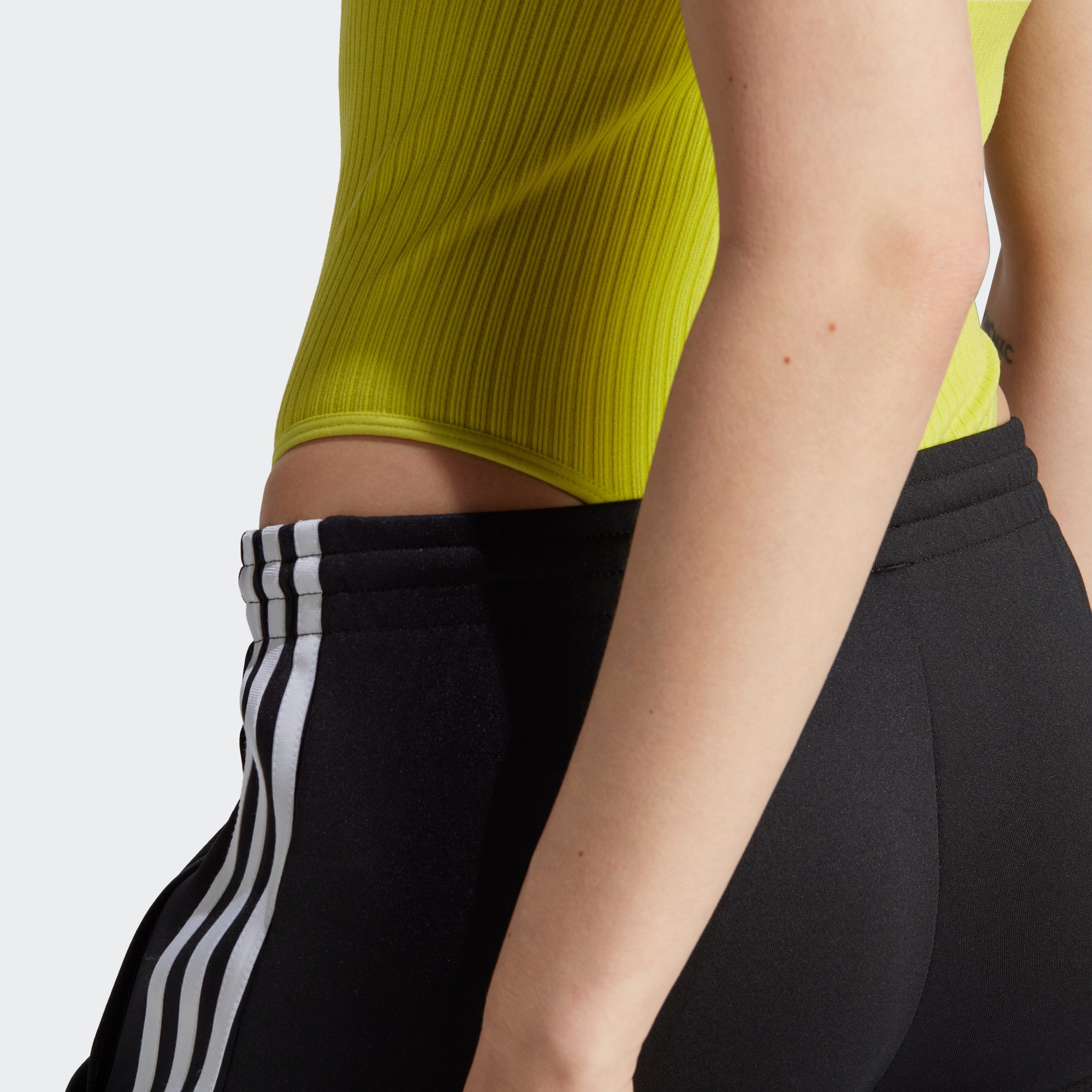 adidas Originals Sportbroek SST CLASSIC TP Superstar trackpant, streetwear (1-delig)