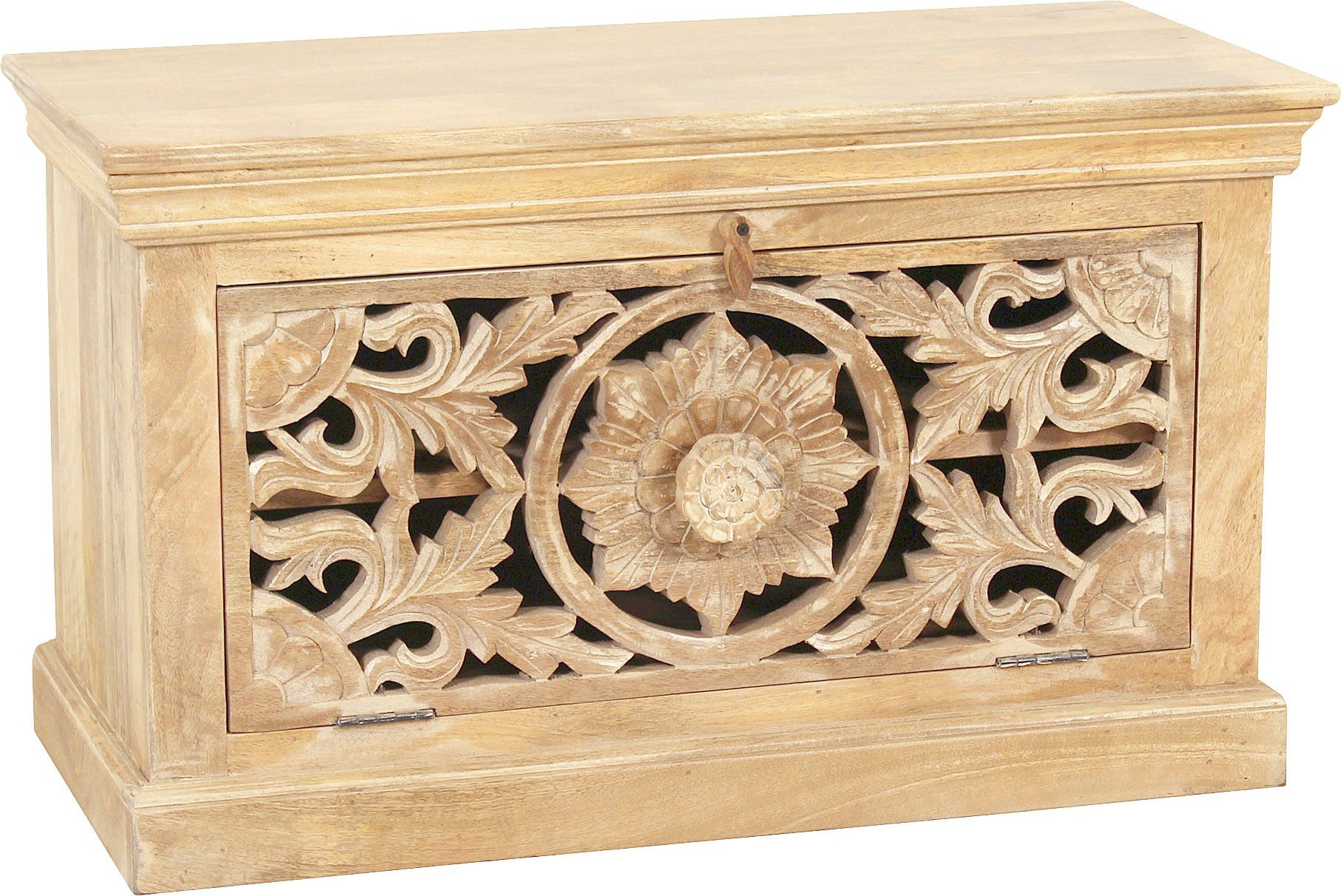 SIT Halmeubelset Lakadee met oriëntaals houtsnijwerk (3-delig) wandkapstokken beige