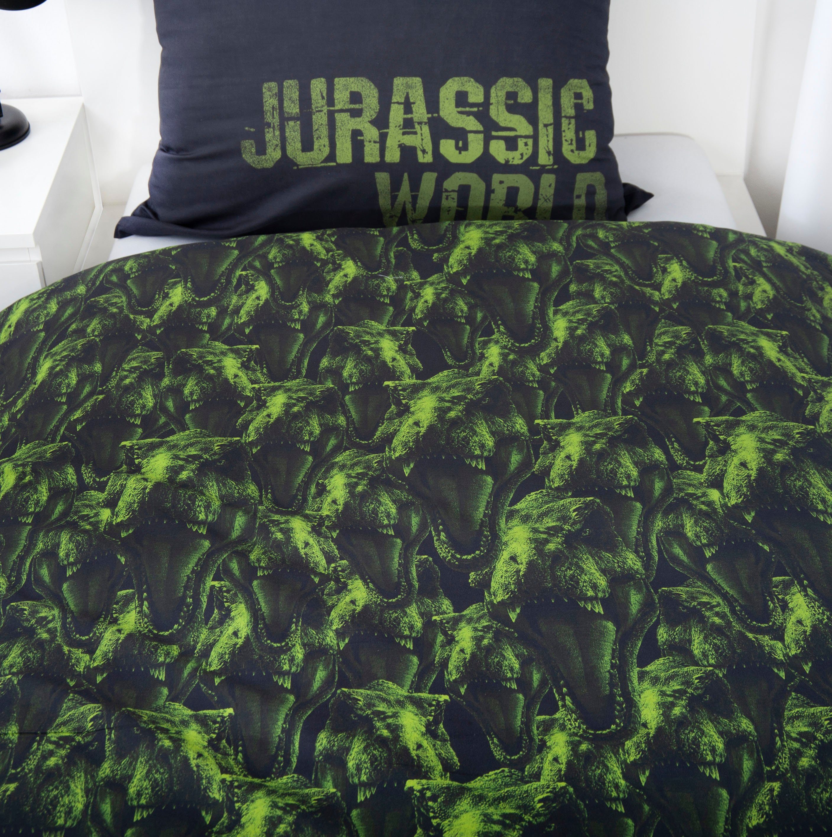 Jurassic World Tweezijdig te gebruiken overtrekset met een geweldig motief (2-delig)