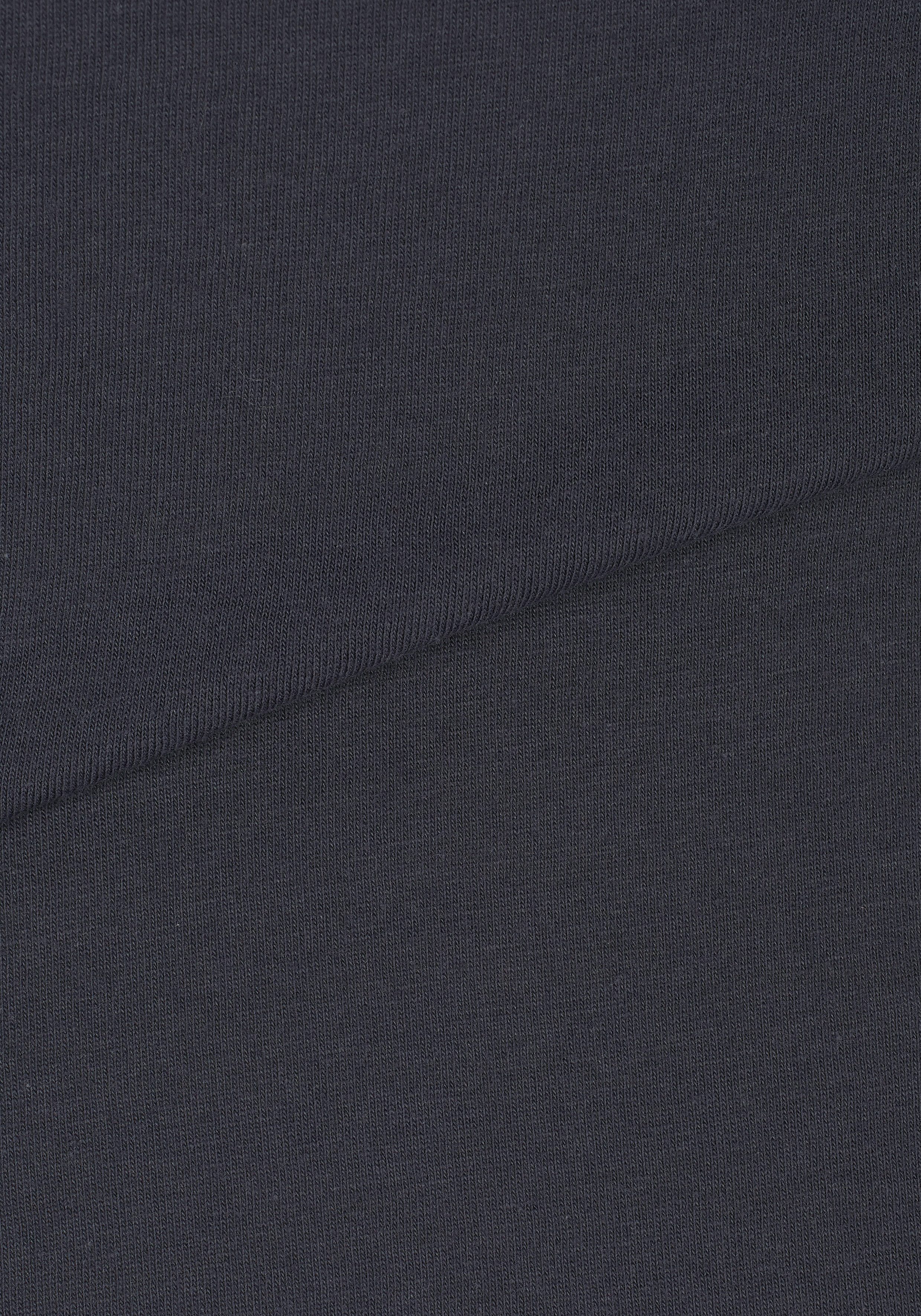 H.I.S Capripyjama met geruite broek en bijpassend basic shirt (2-delig, 1 stuk)