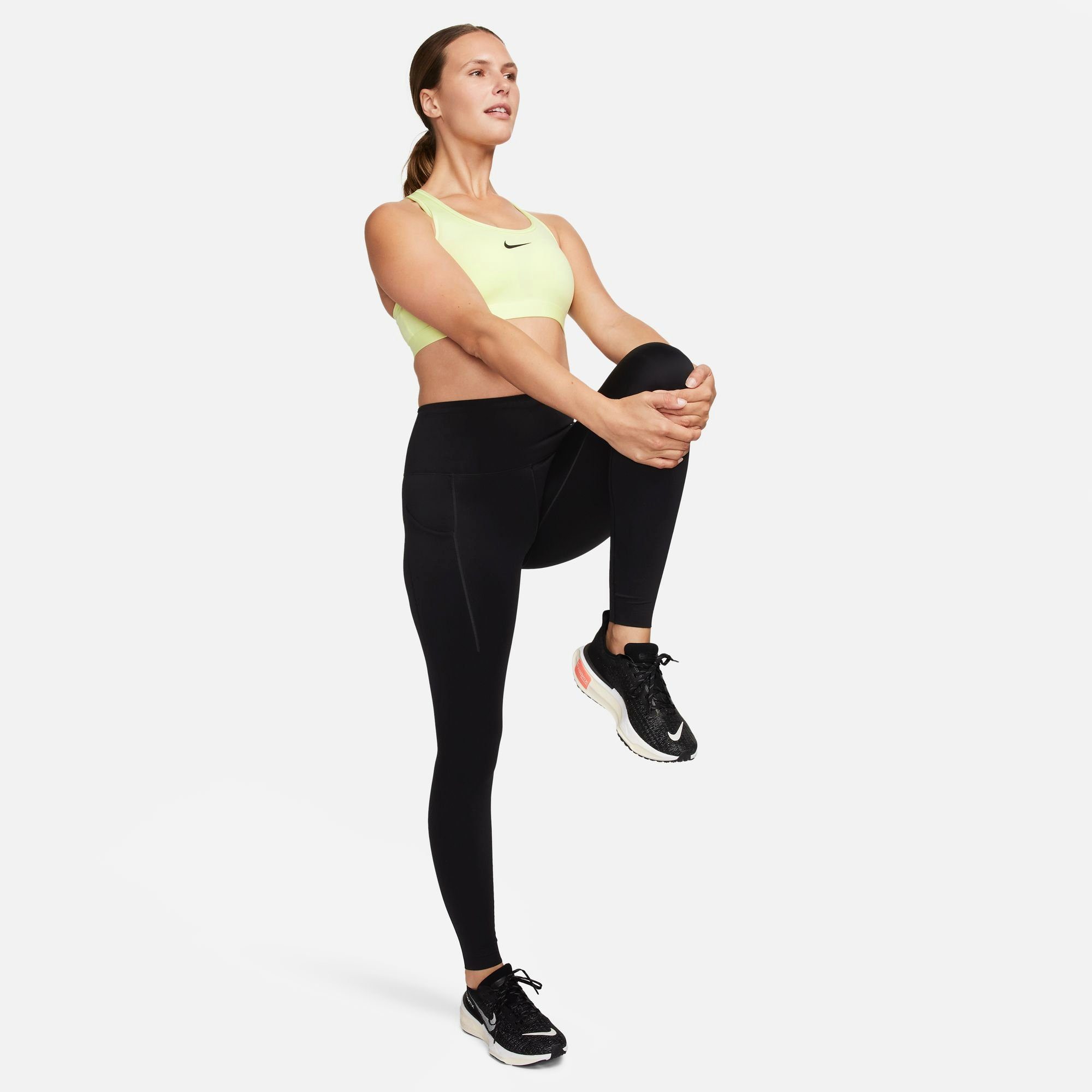 Nike Sport-bh SWOOSH MEDIUM SUPPORT WOMEN'S PADDED SPORTS BRA