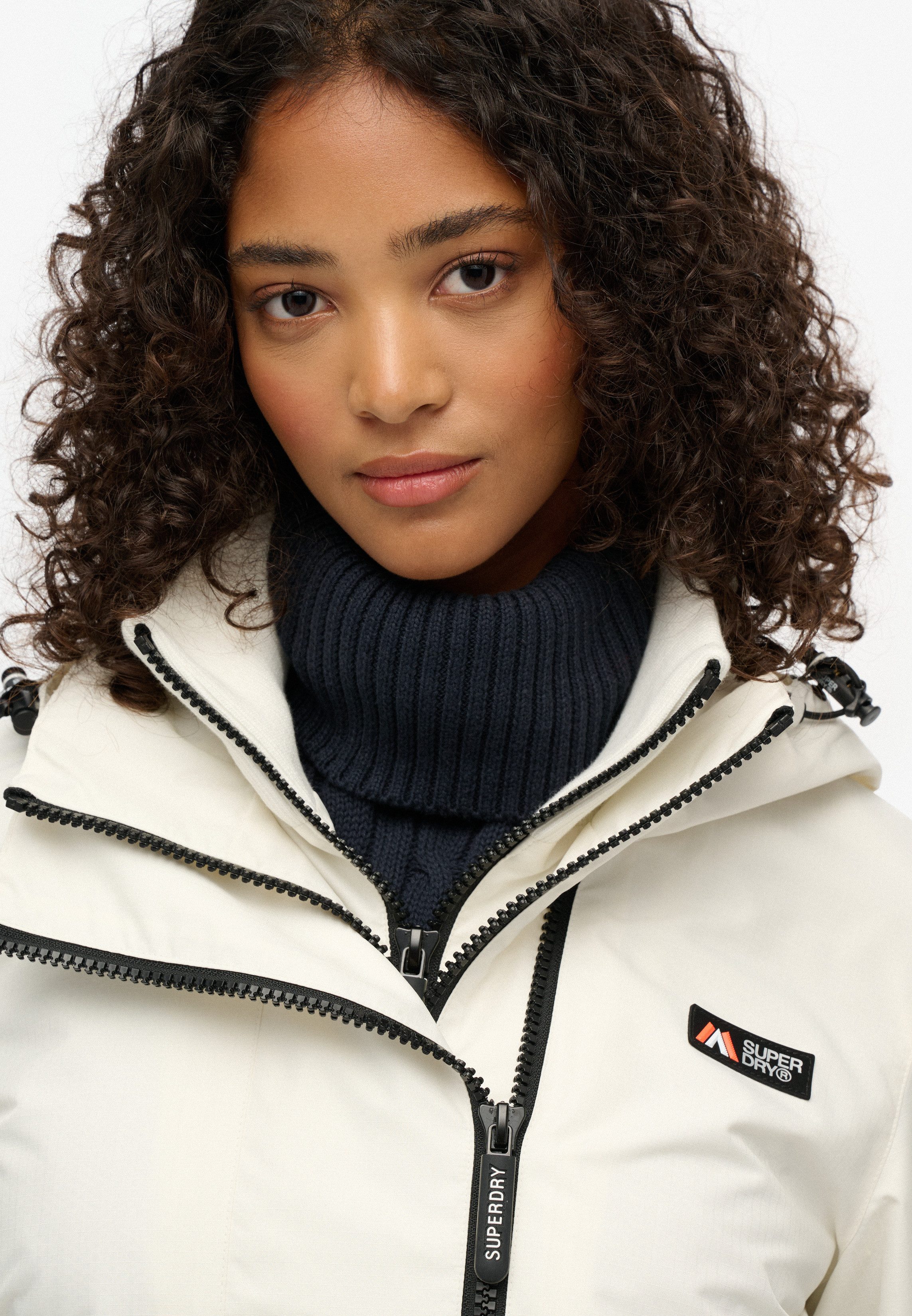 Superdry Outdoorjack HOODED MTN WINDBREAKER JKT