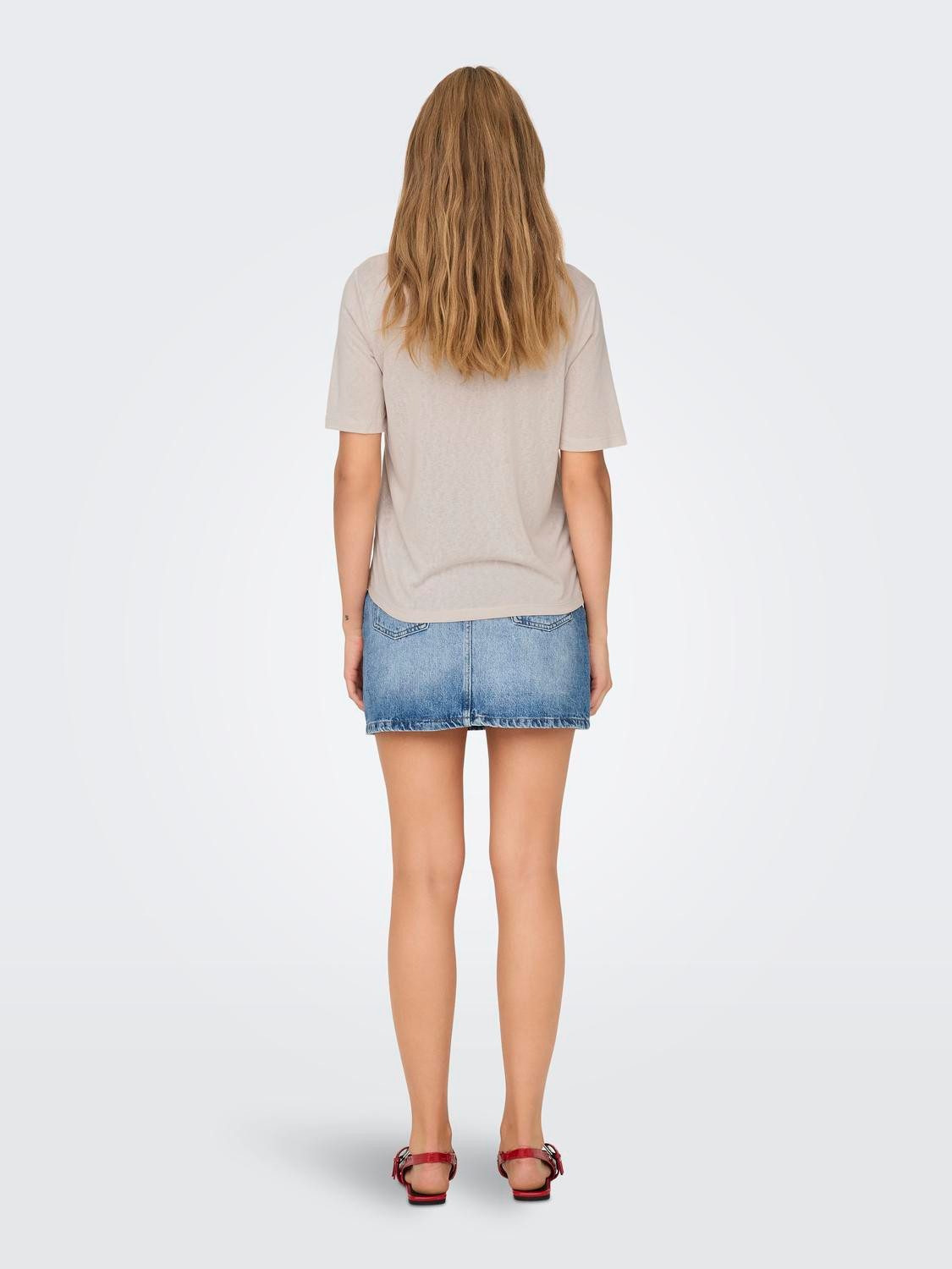 Only Shirt met korte mouwen ONLELISE S/S V-NECK TOP JRS NOOS