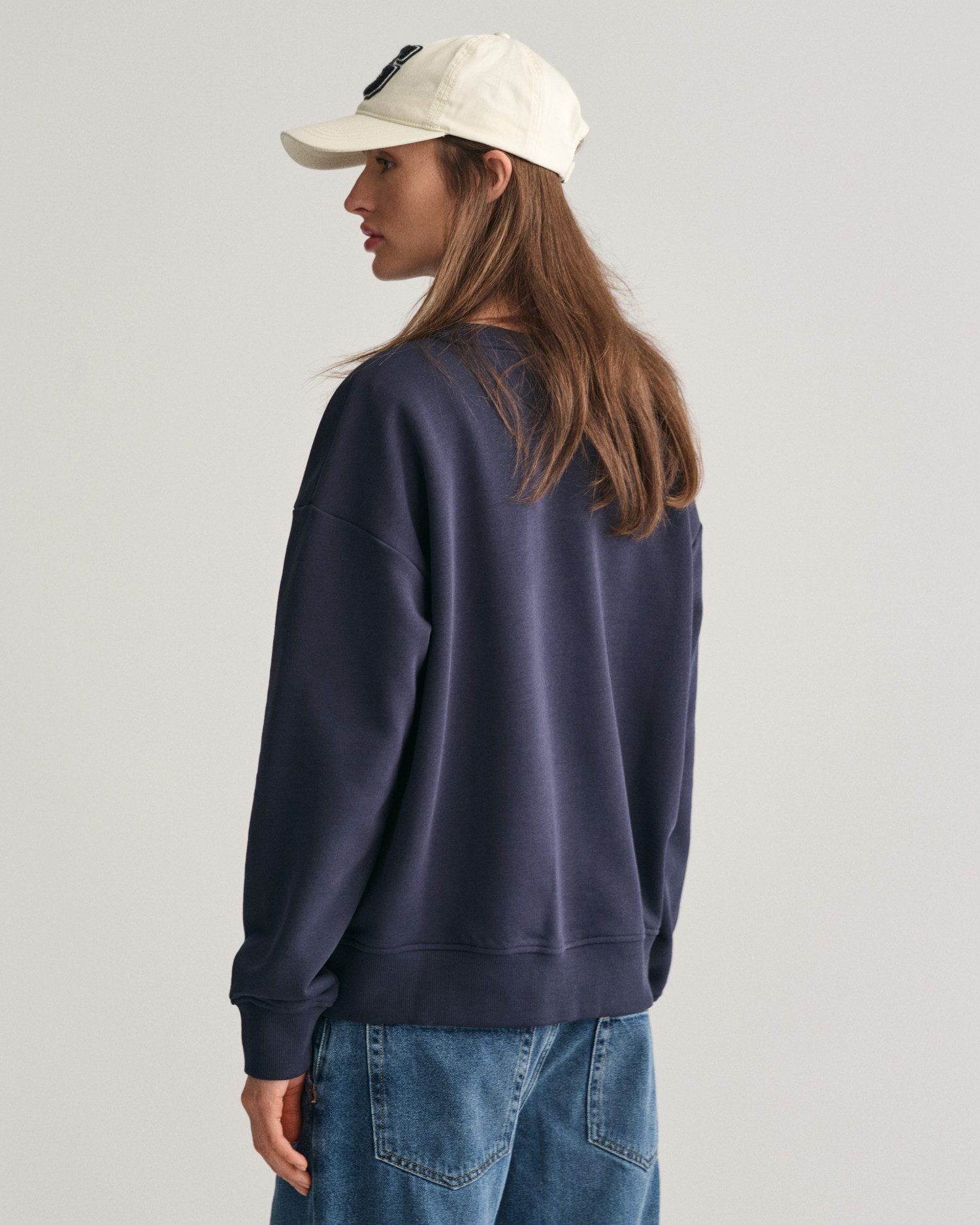 Gant Sweatshirt SHIELD C-NECK SWEAT Grafische GANT-borduursel op de borst