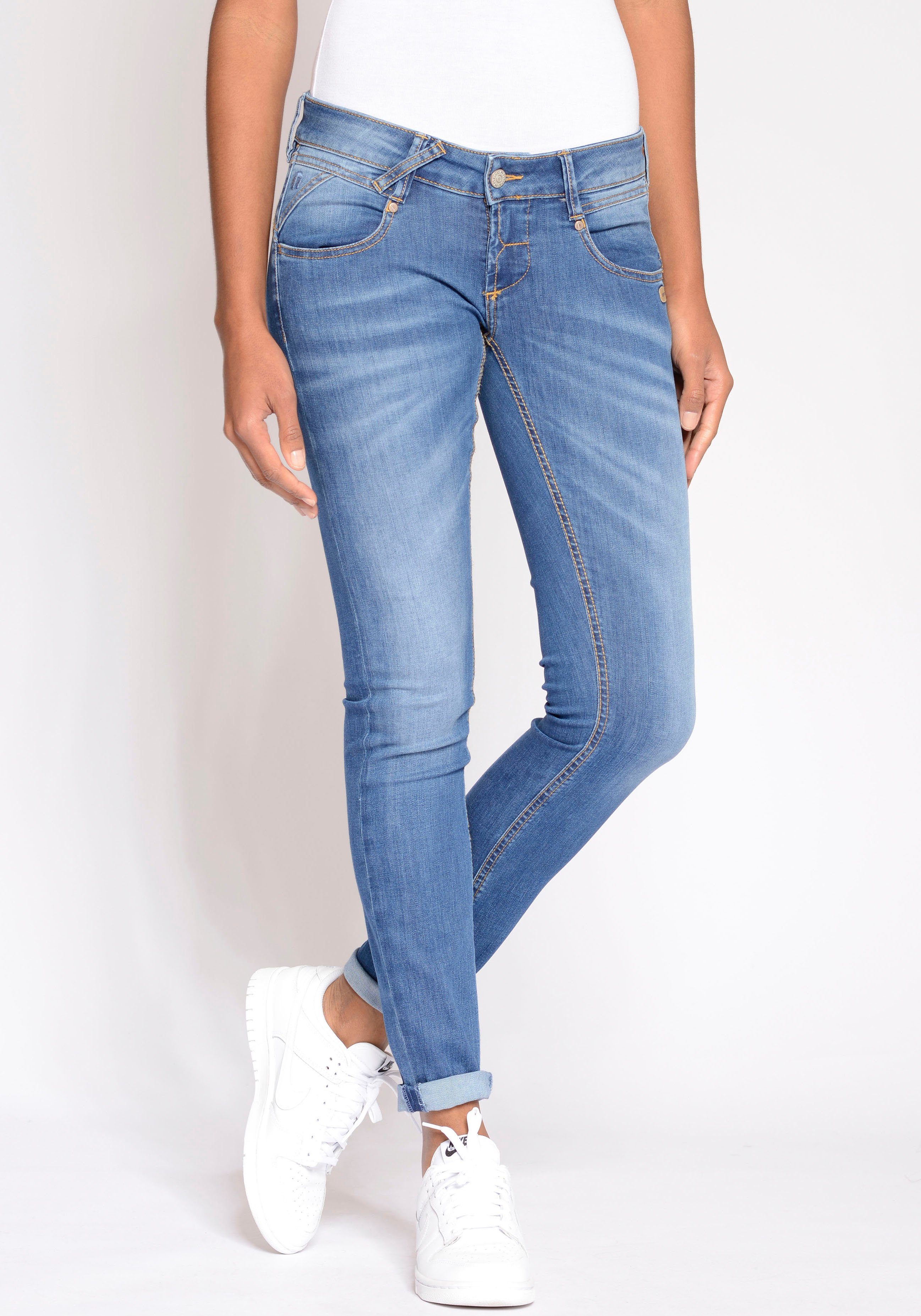 GANG Skinny fit jeans 94NENA met coole used-effecten