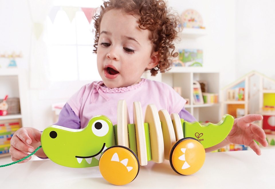 Hape Trekdier Croc Bevordert fijne motoriek, coördinatie en voorstellingsvermogen