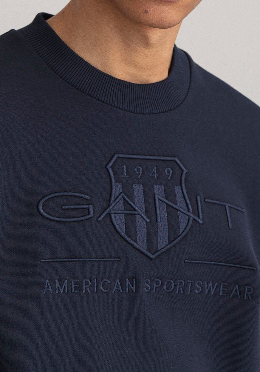 Gant Sweatshirt D1. TONAL ARCHIVE SHIELD C-NECK met logoborduursel op borsthoogte