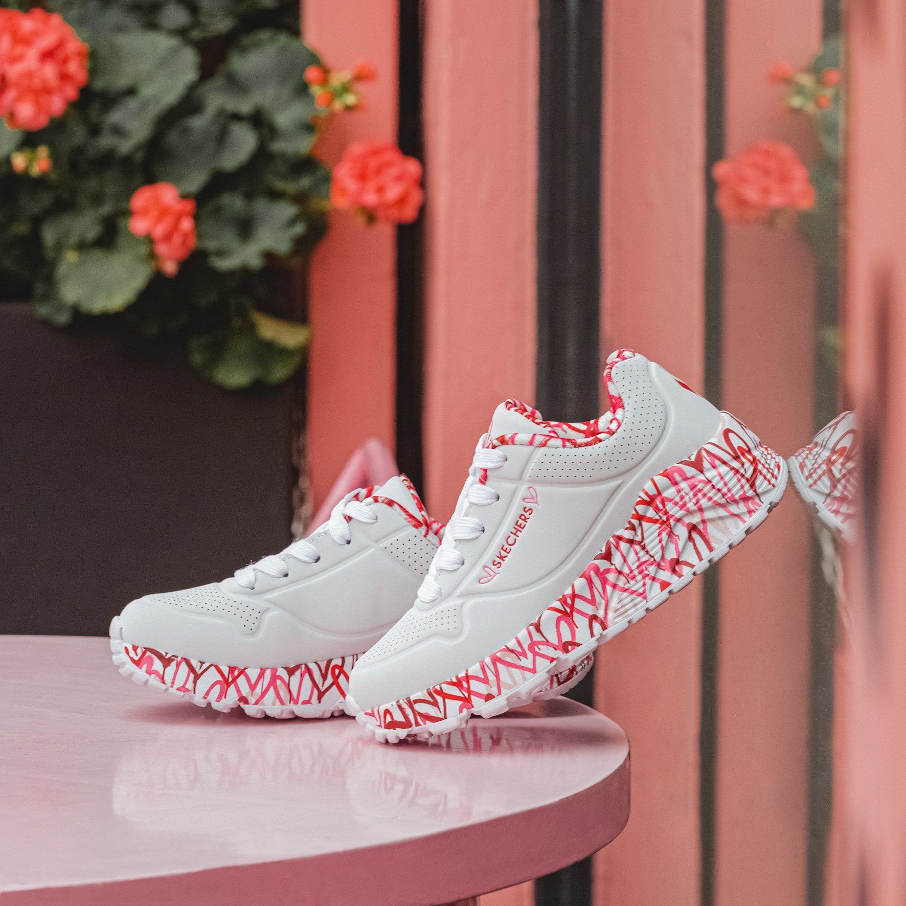 Skechers Sneakers UNO LITE-LOVELY LUV , veterschoen met bedrukte zool, maat sjabloon te downloaden