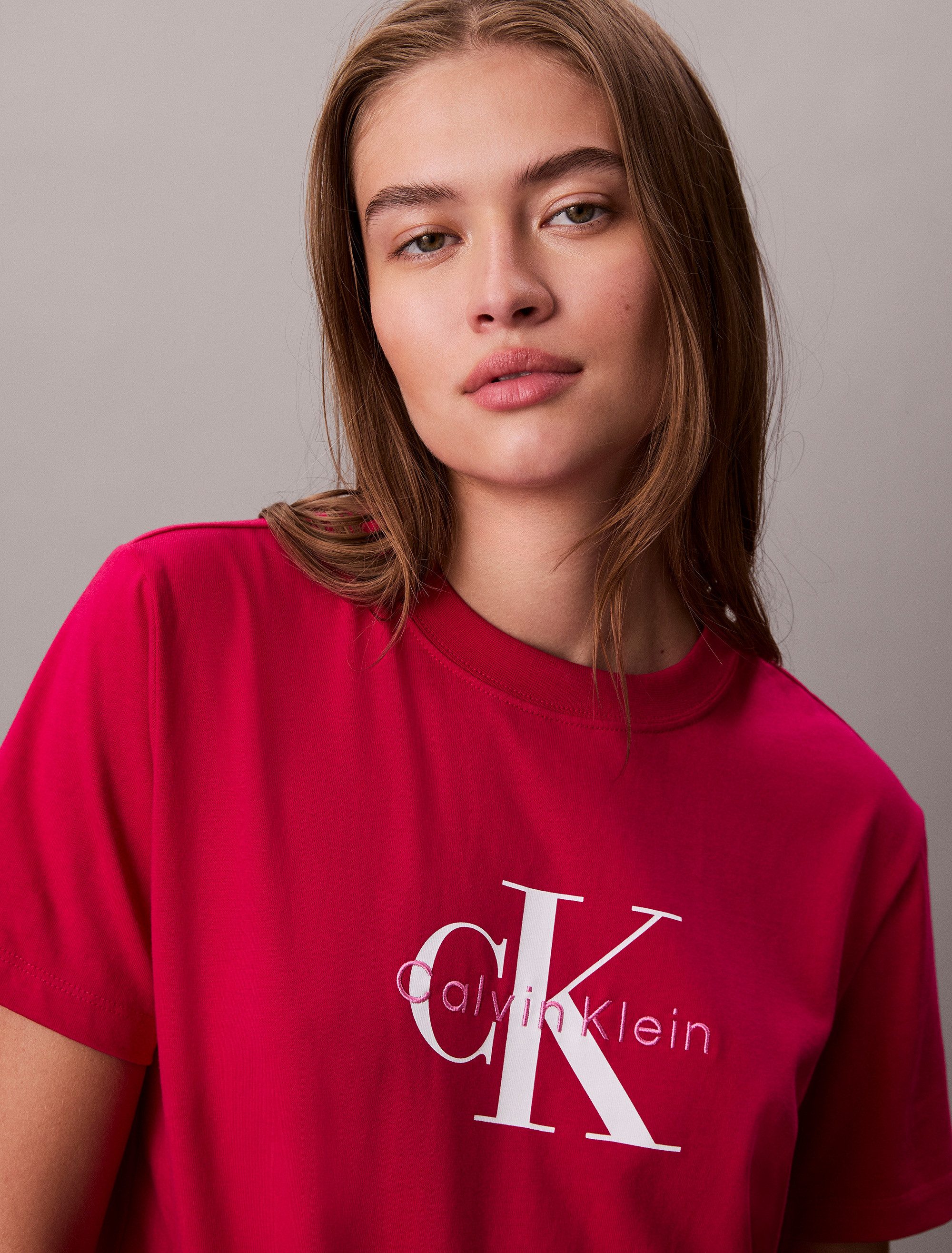 Calvin Klein T-shirt HERO SS CLASSIC MONOLOGO CNECK T