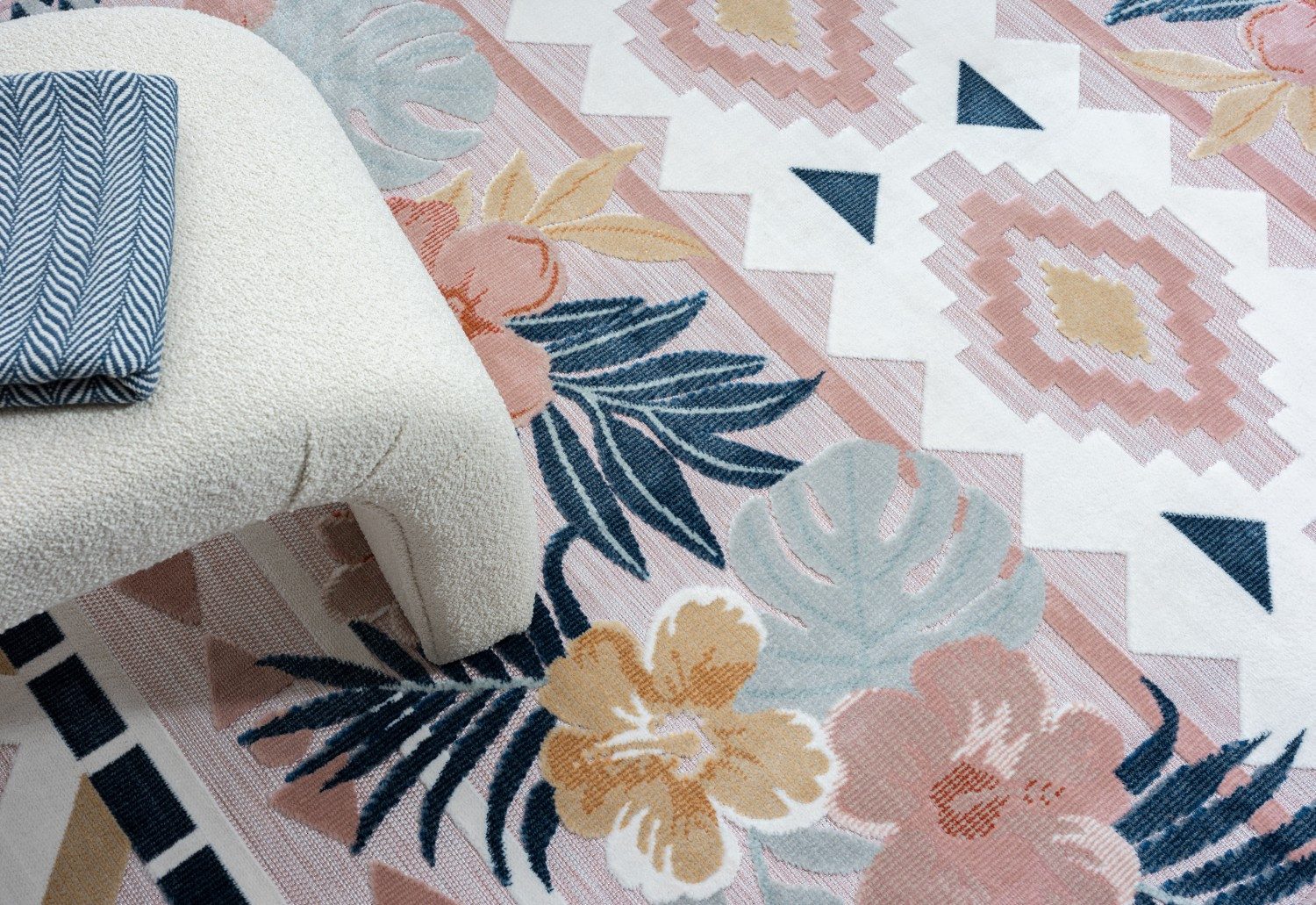 Myflair Möbel & Accessoires Vloerkleed Lotus voorraadopruiming bloemig ontwerp, bloemenmotief, geschikt voor buiten, balkon, terras