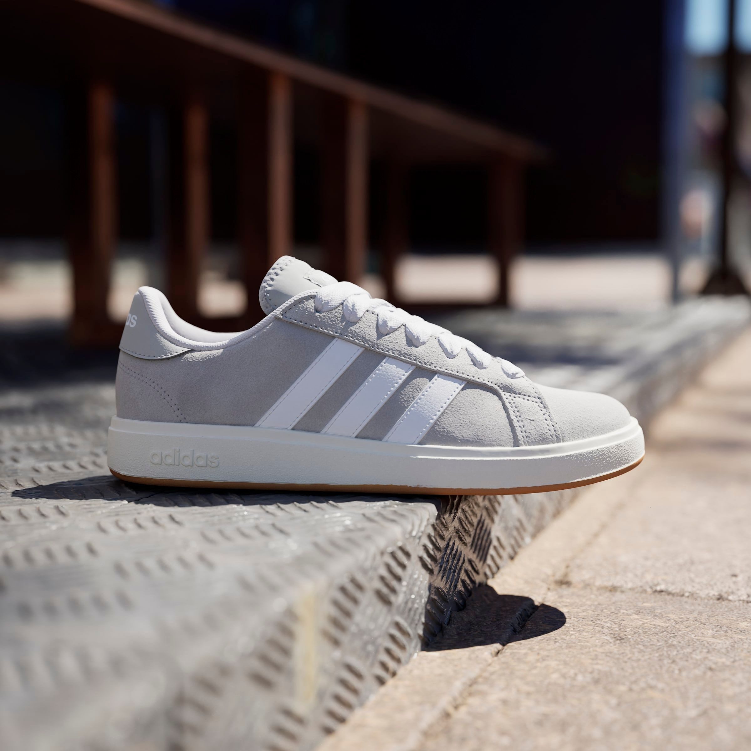 adidas Sportswear Sneakers GRAND COURT BASE 00S Ontwerp in de geest van de adidas Campus 00