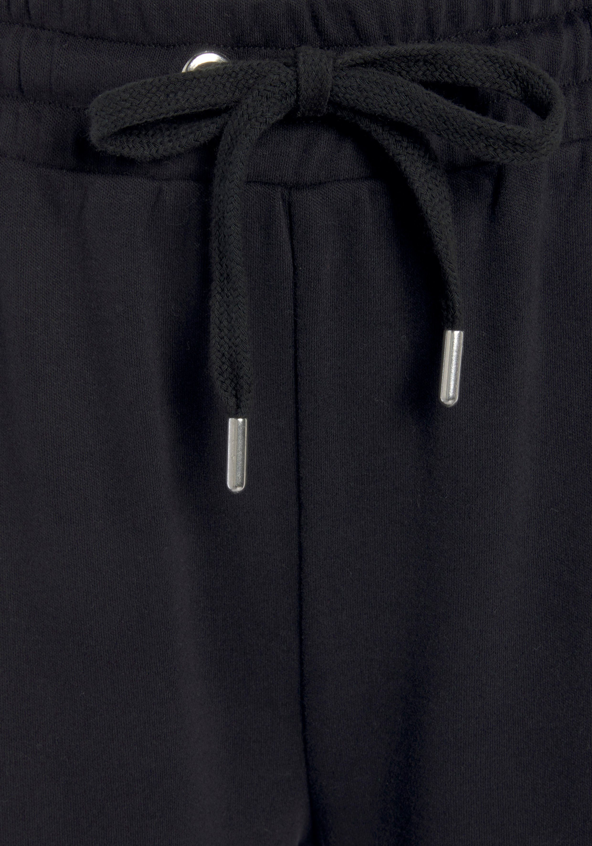 Lascana Sweatbroek -Loungebroek met uitlopende pijpen, loungewear