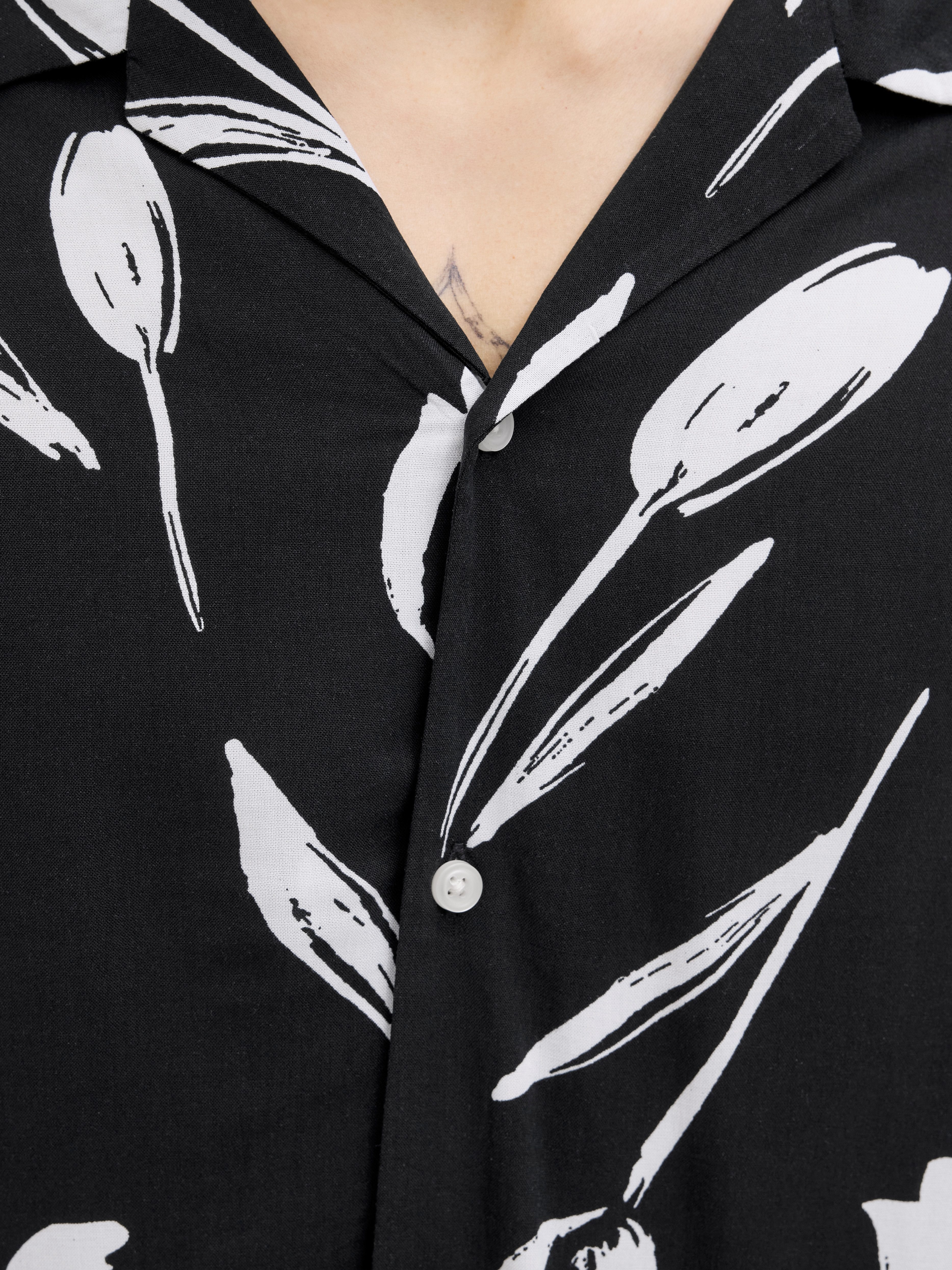 Jack & Jones Overhemd met korte mouwen JJEJEFF CHARGE RESORT SHIRT SS SN