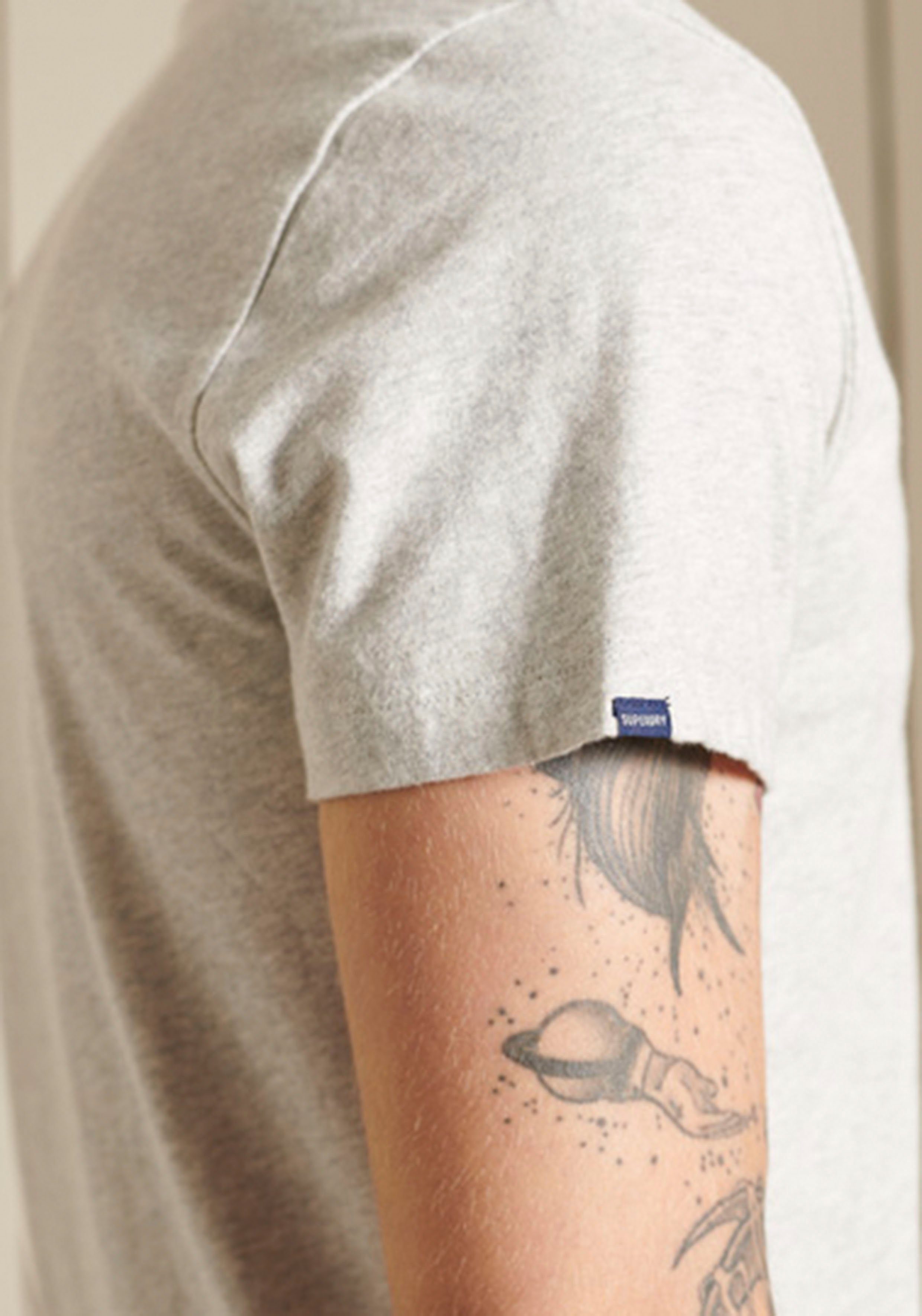 Superdry Shirt met V-hals VINTAGE LOGO EMB VEE