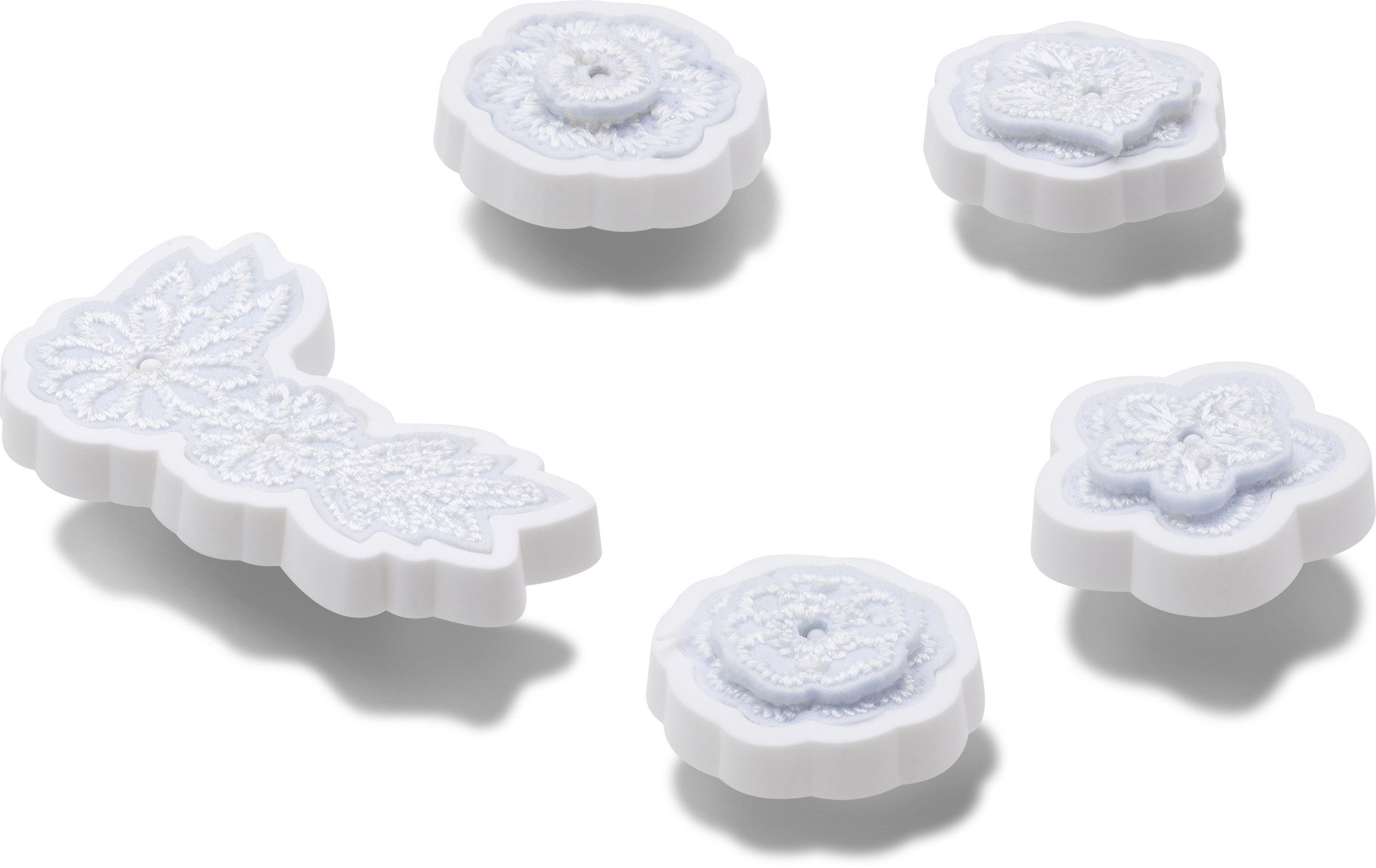 Crocs Schoenbutton Jibbitz "White Elegant Floral , schoencharms met geborduurd vintage ontwerp (set, 5-delig, Geen speelgoed. Niet geschikt voor kinderen jonger dan 3 jaar)