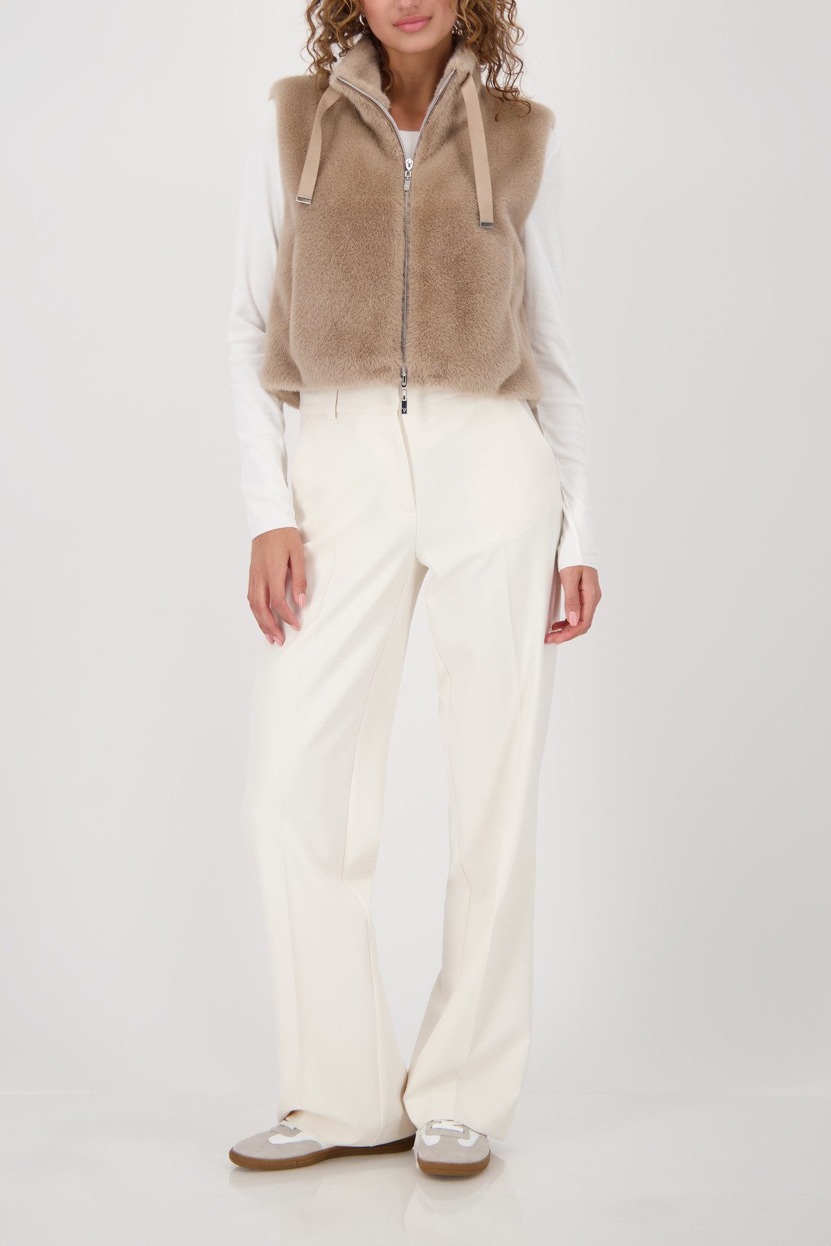 Monari Mouwloos vest van imitatiebont Vest faux fur Regular fit met ronde hals