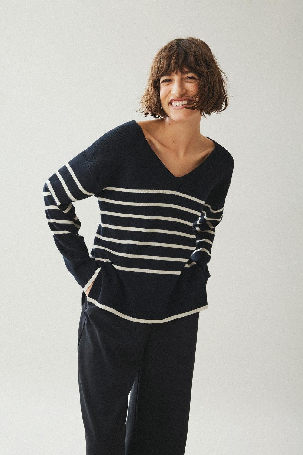 Vila Trui met V-hals VIOSTRIA V-NECK L S REV TOP-NOOS