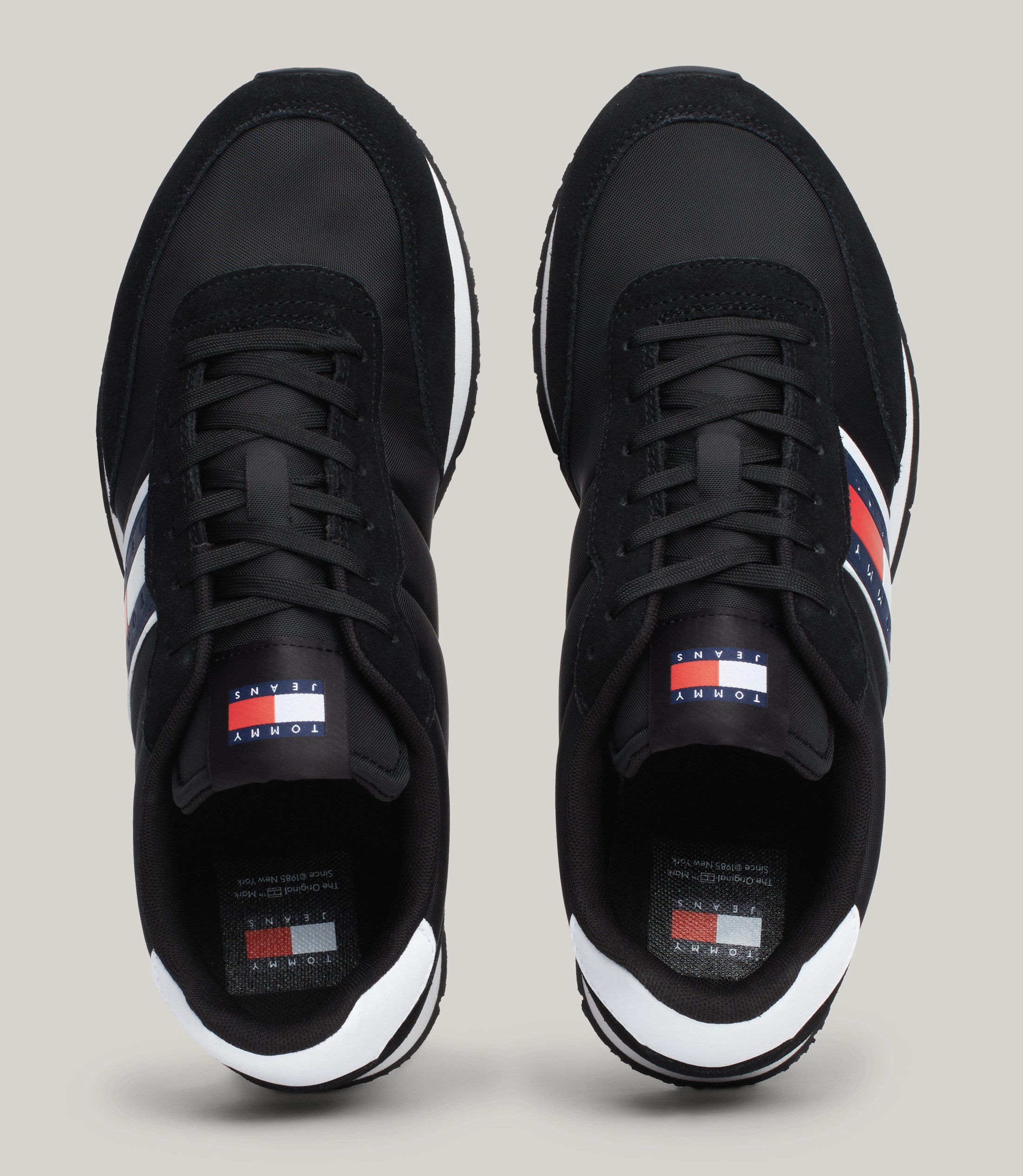 TOMMY JEANS Sneakers TJM RUNNER CASUAL ESS vrijetijdsschoen, lage schoen, veterschoen met zijlogo-vlag