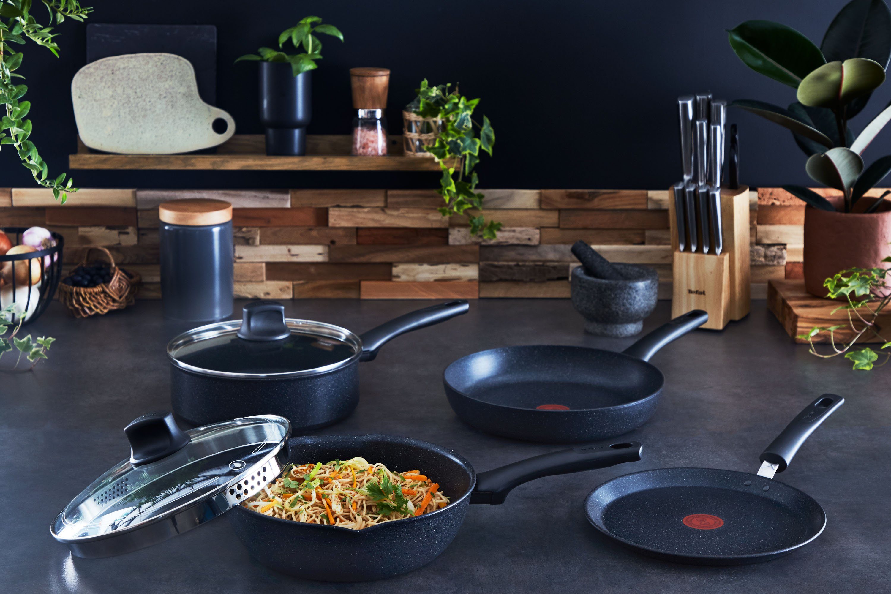 Tefal Pannenset Black stone Aluminium, Mineralia anti-aanbak, thermo-signaal, voor alle kookplaten, inductie (set, 2-delig)