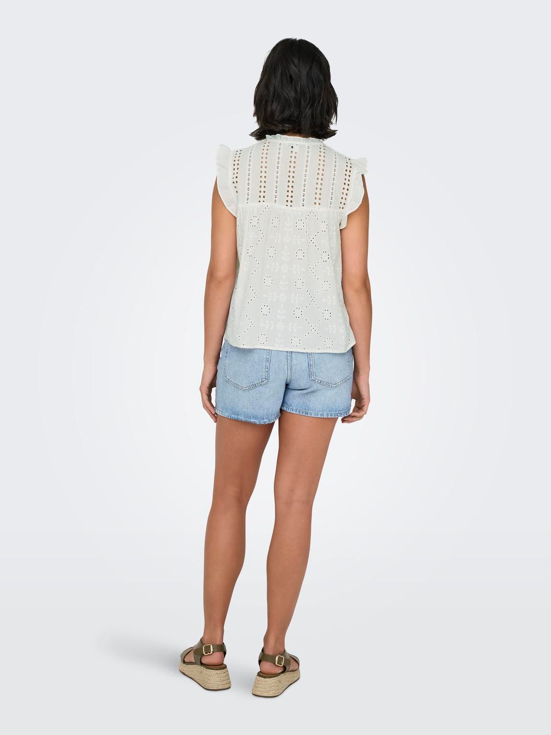 Only Shirt met broderie anglaise