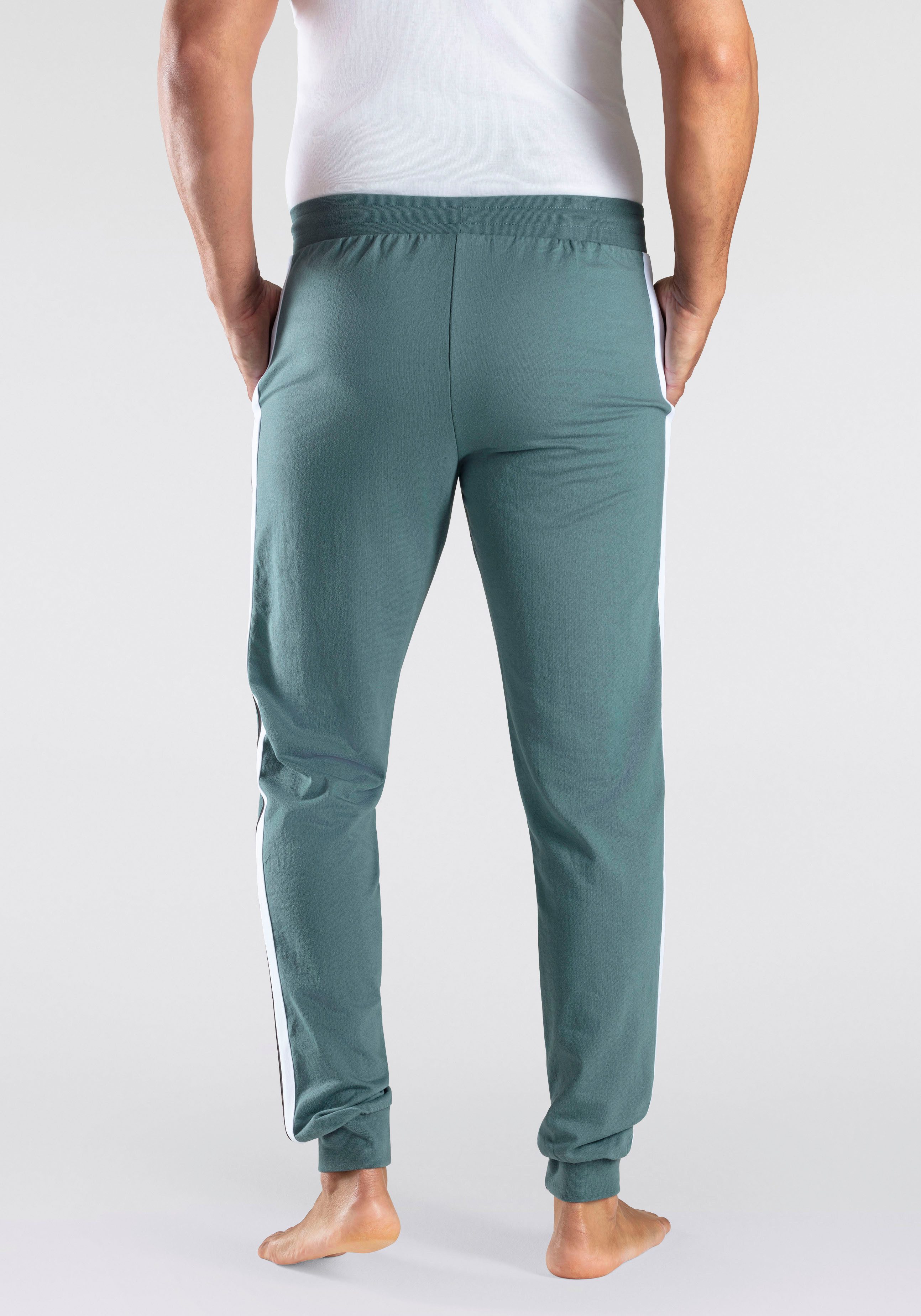 Bench. Loungewear Sweatbroek met opgestikte strepen opzij en logoprint