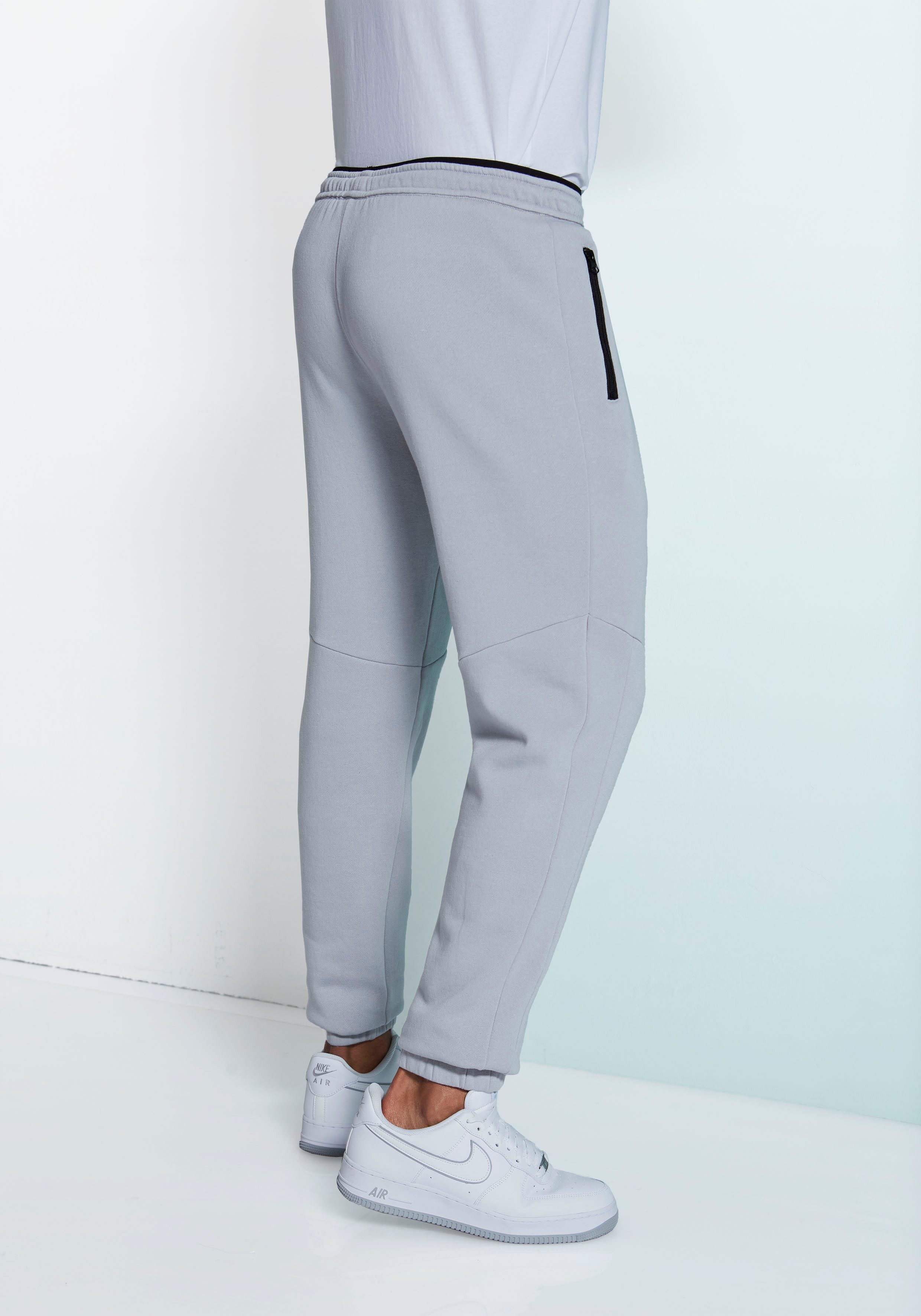 John Devin Sweatbroek Joggingbroek met zijzakken en bindband van katoenmix