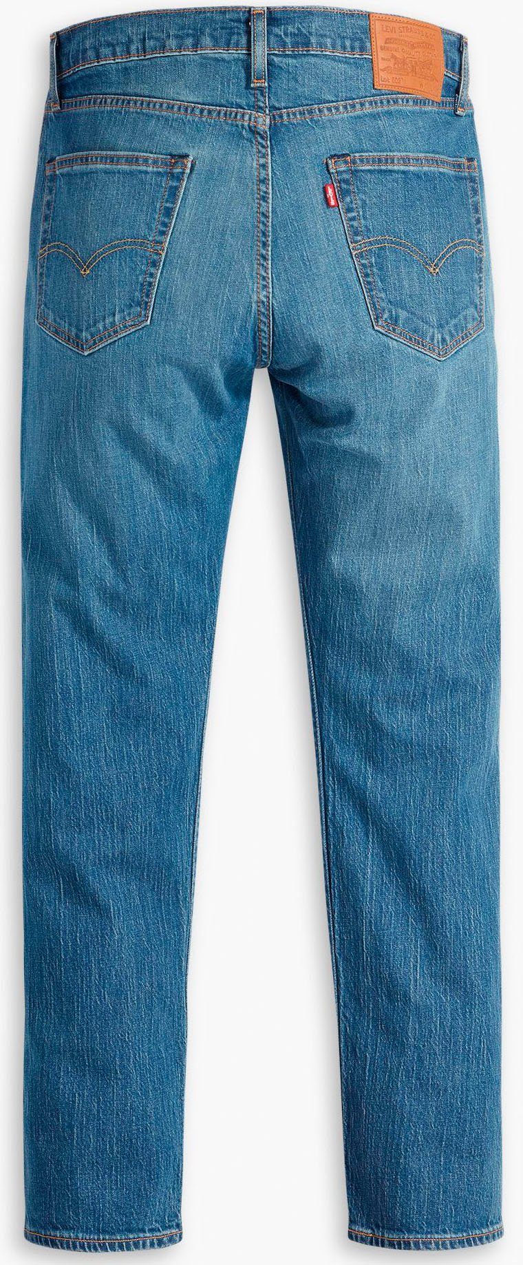 Levi's® Tapered jeans 502 TAPER in een elegante, moderne stijl