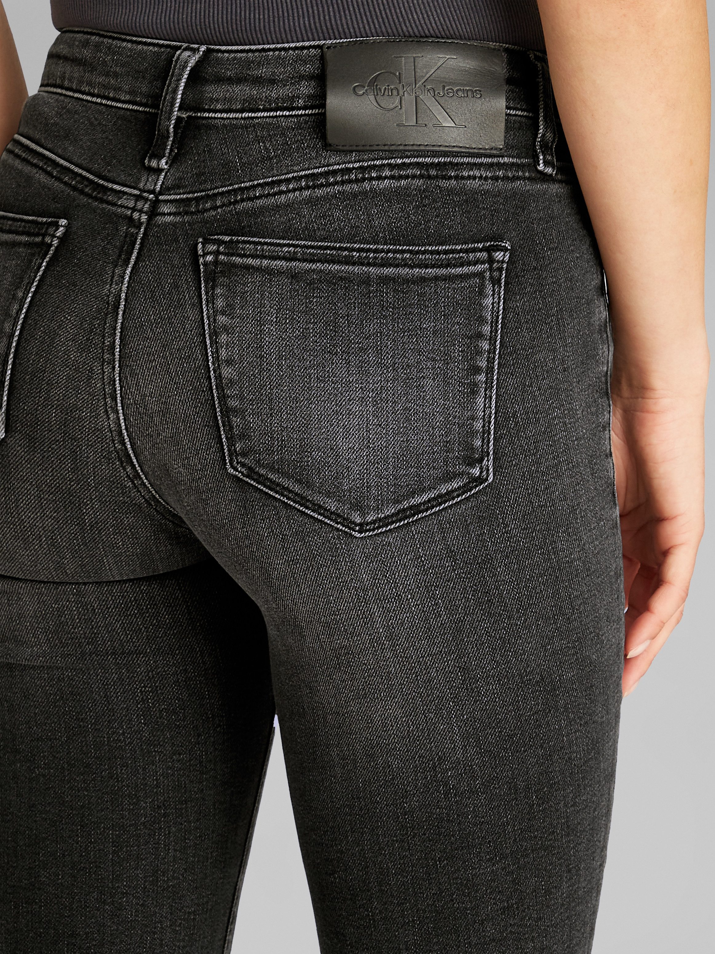 Calvin Klein Skinny fit jeans Mid rise skinny met open knoopsluiting