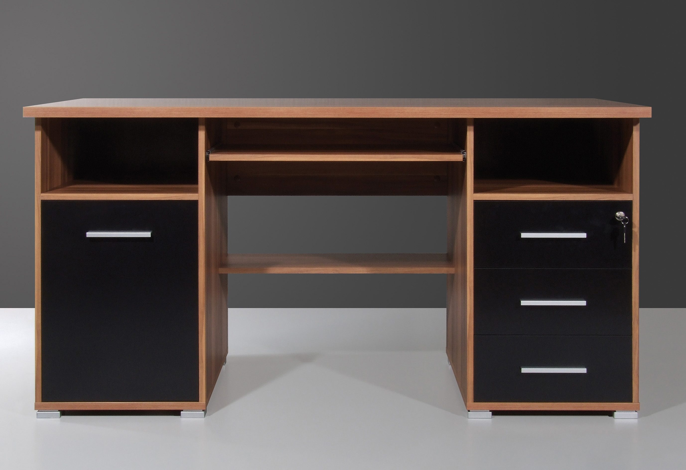 GERMANIA Pc-bureau 0484 Bureau met uittrekplank voor het toetsenbord & afsluitbare lade, 145 cm breed