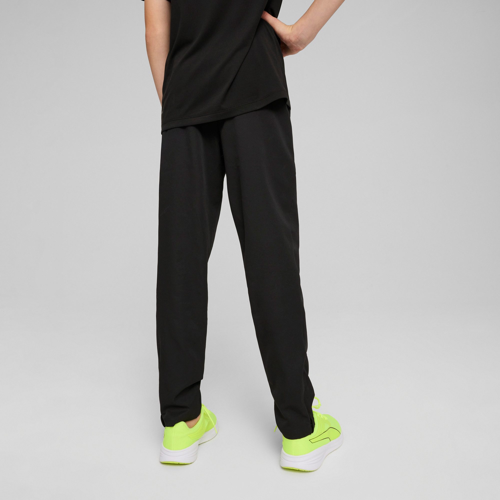 PUMA Trainingsbroek TAD ESS WOVEN TAPERED PANTS B