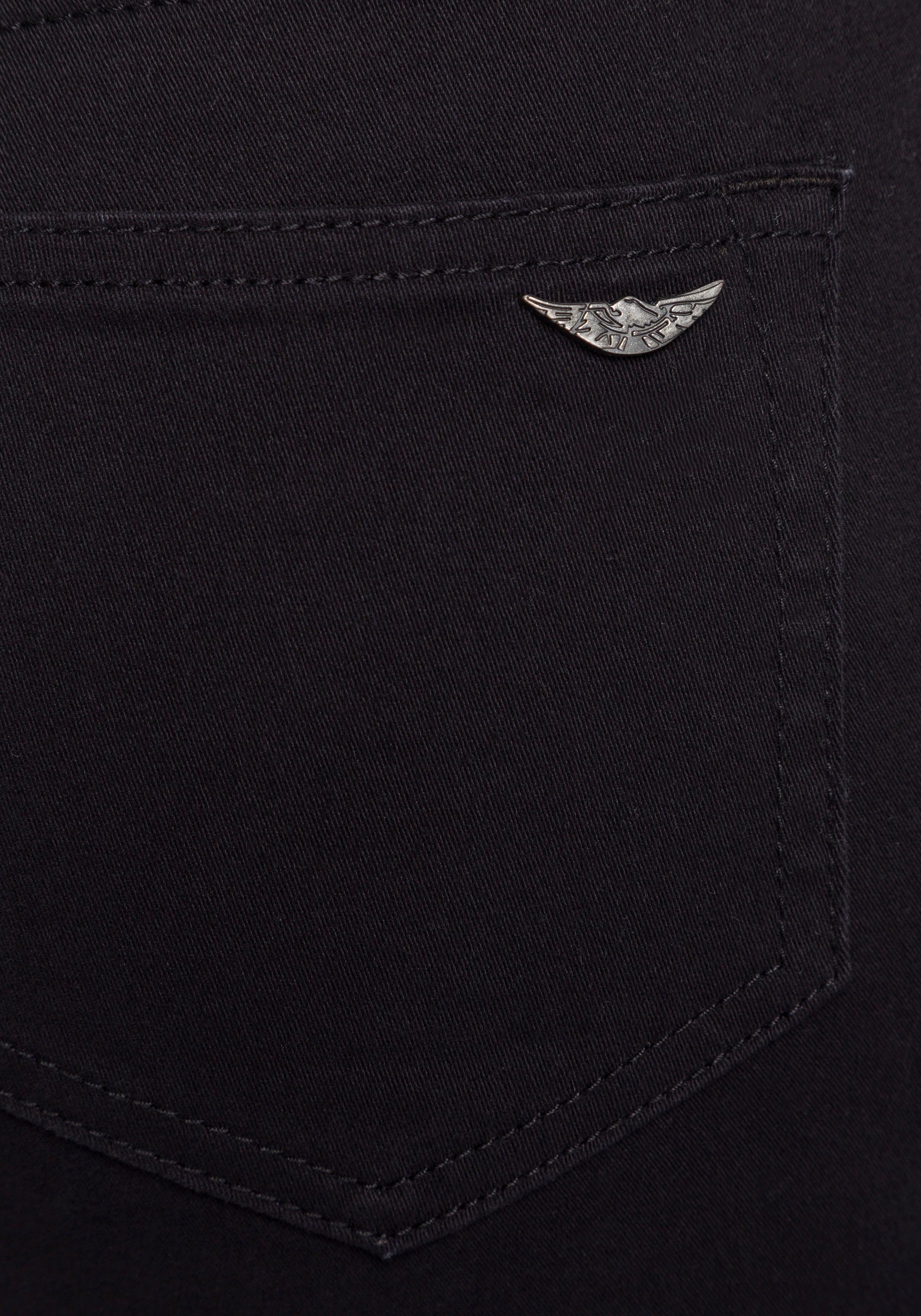 Arizona Capri jeans Met splitje in de zoom smalle pasvorm, met stijlvolle studs, hoge taille