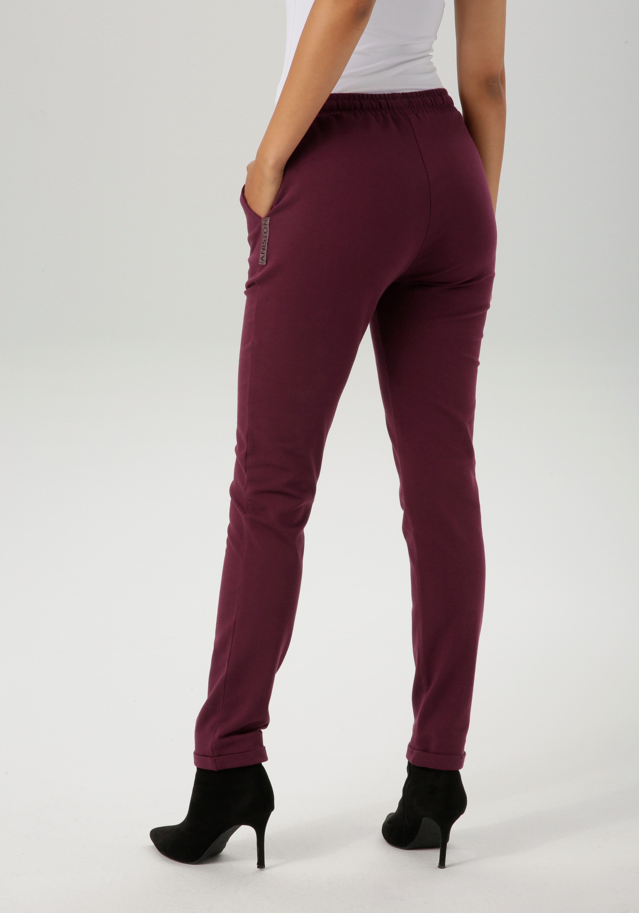Aniston CASUAL Comfortbroek met zij aniston-label