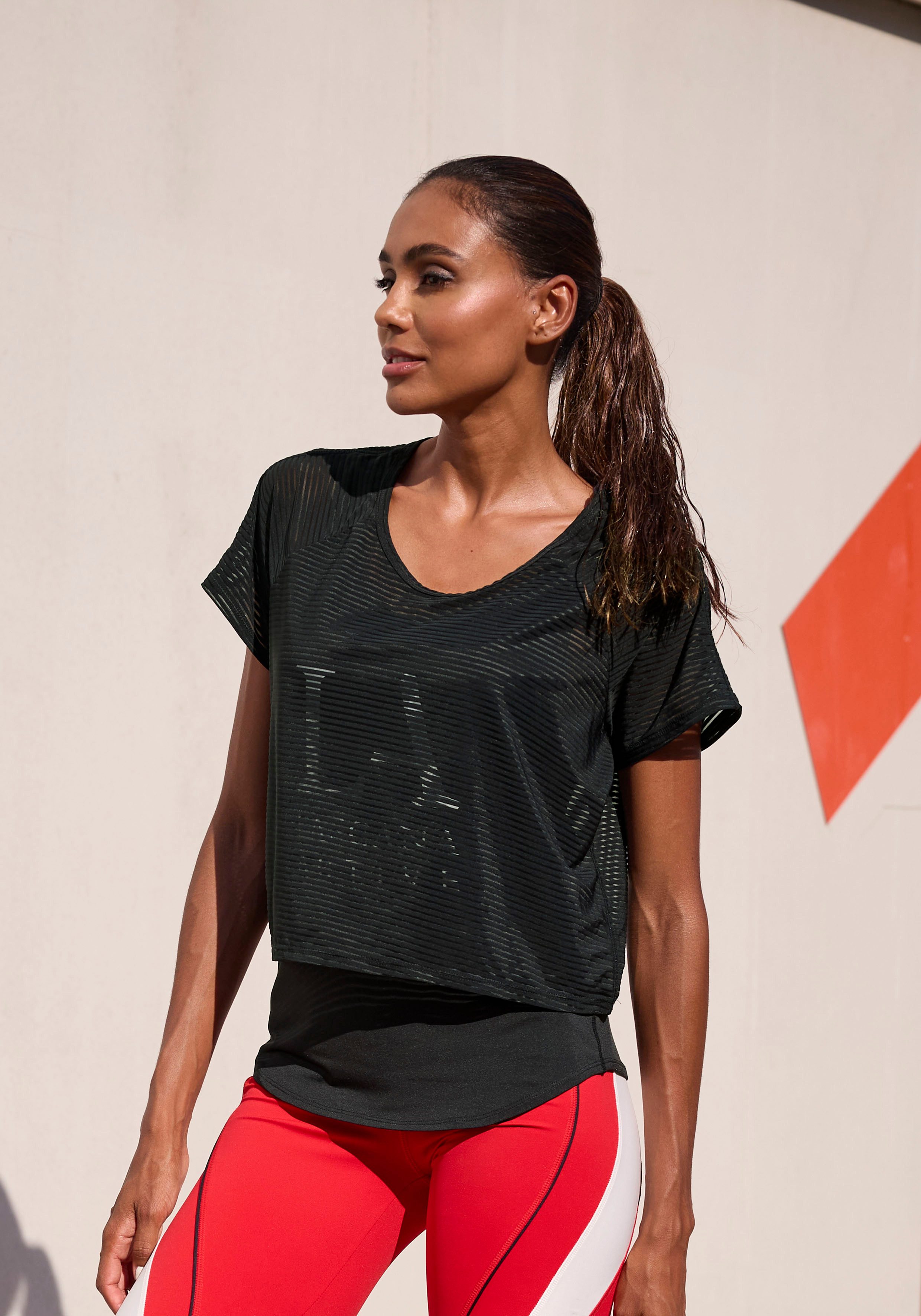 active by Lascana Functioneel shirt Digital Mauve 2-in-1 t-shirt in laagjesdesign
