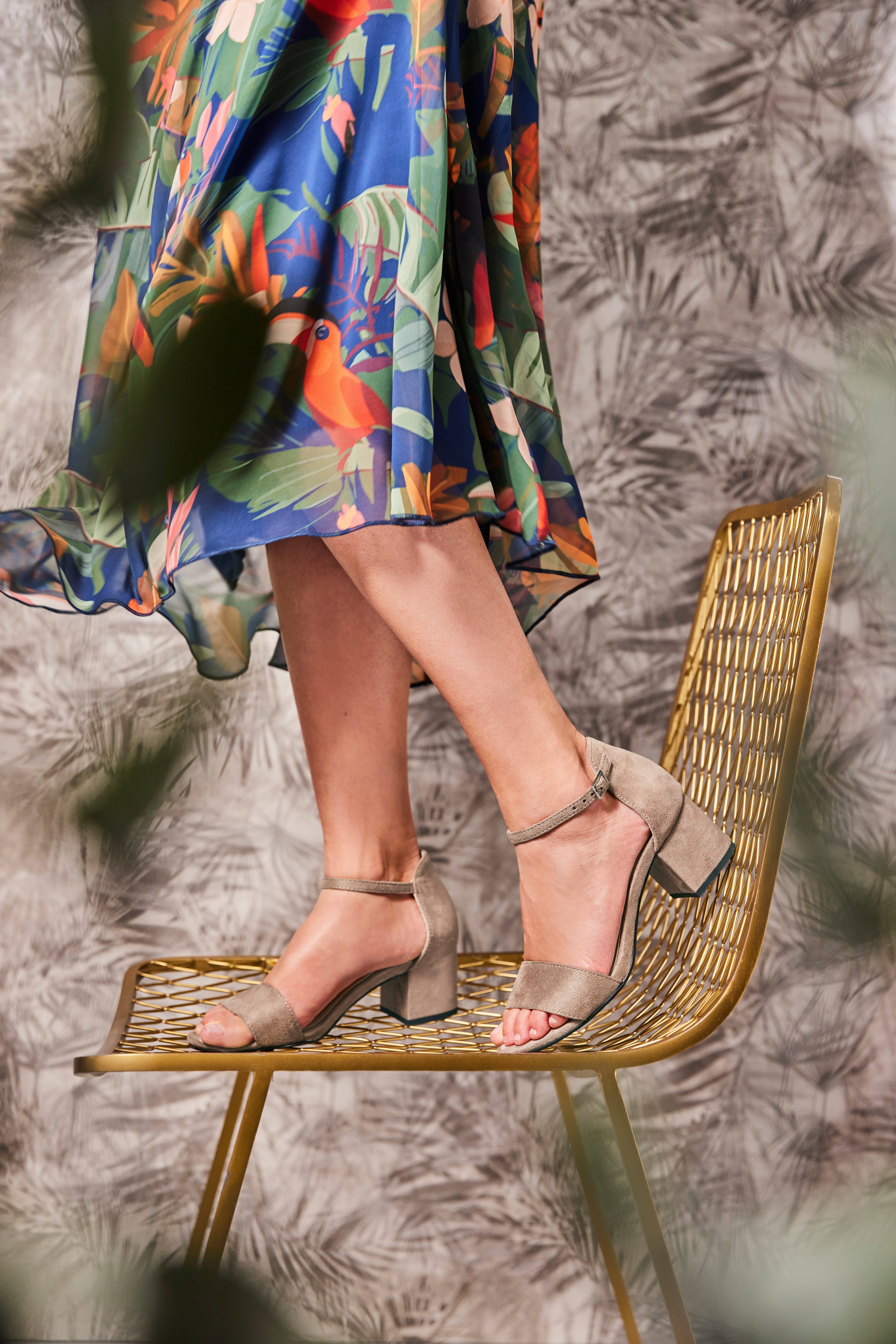 Aniston SHOES Sandaaltjes , riemchensandaal, zomerschoen, avond schoen - nieuwe collectie