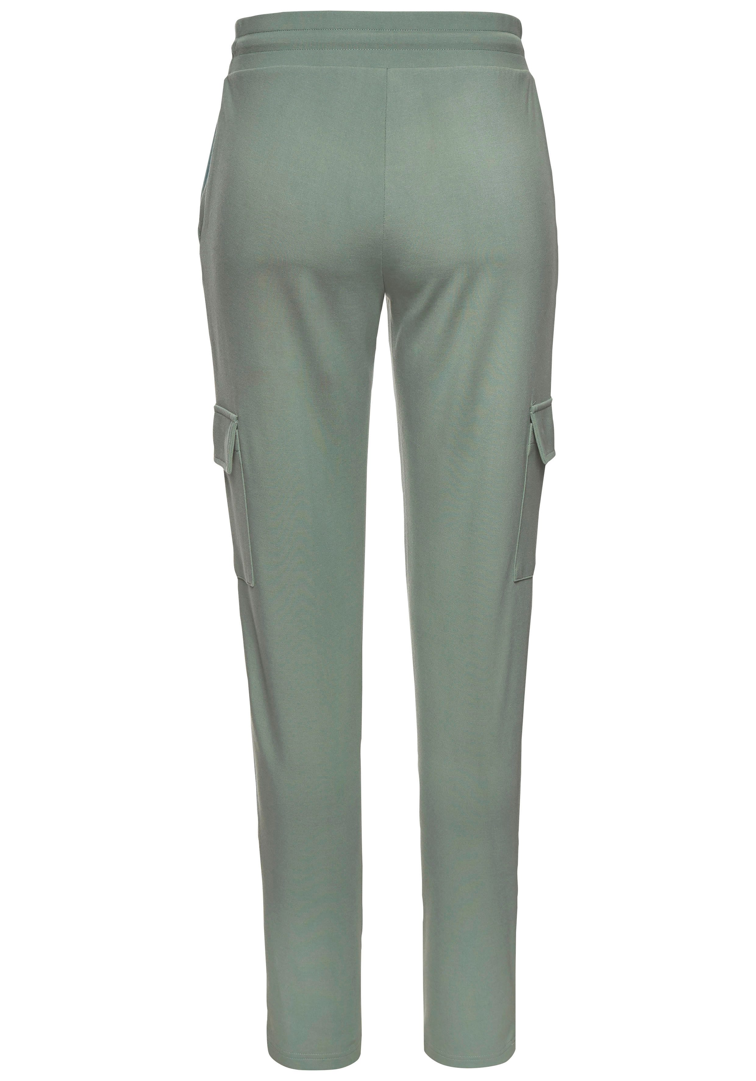 Lascana Cargobroek in zacht vloeiend materiaal loungewear