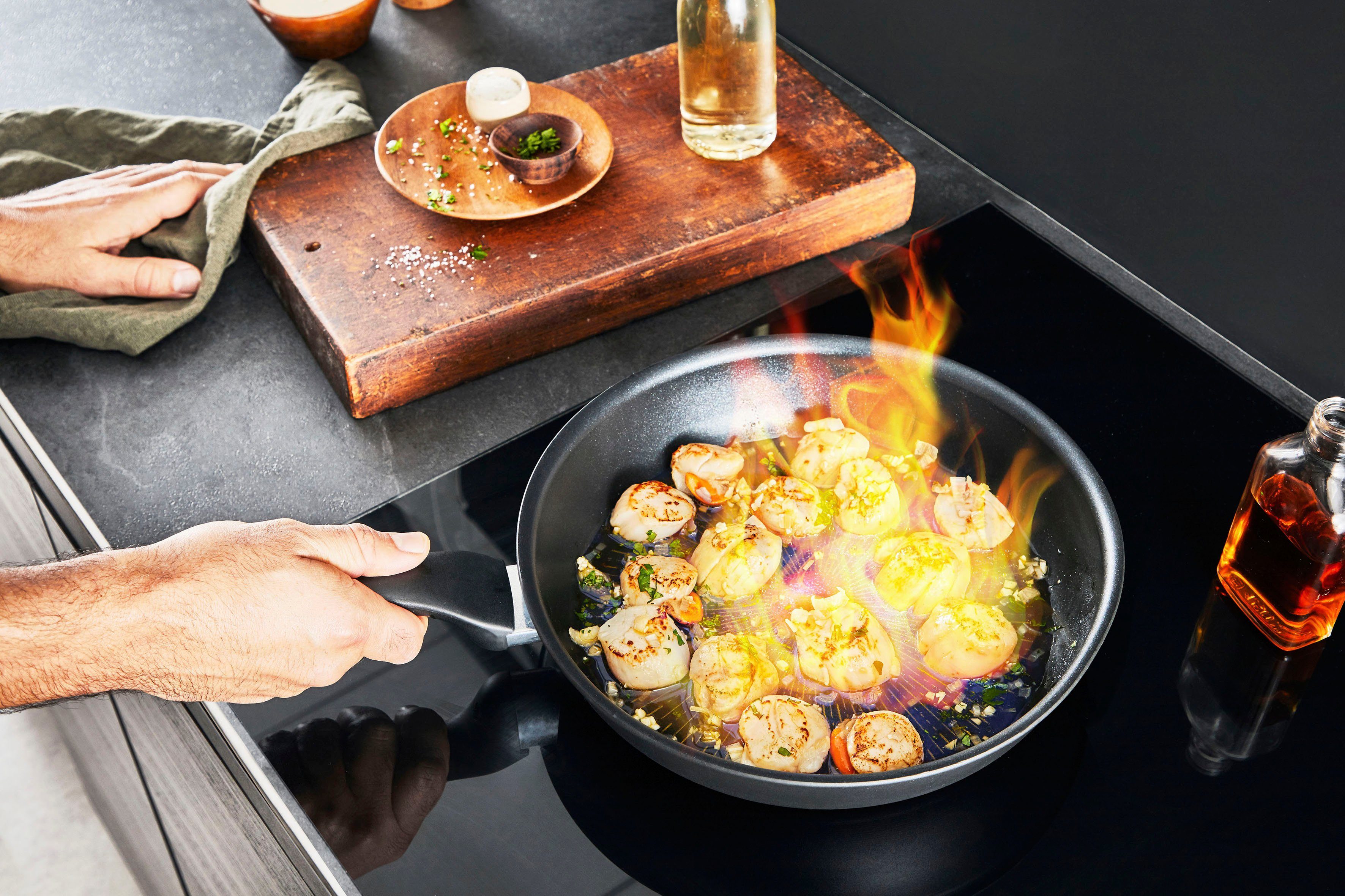 Tefal Pannenset Unlimited Ice Force kratzbestendige anti-aanbakverzegeling, thermo-signaal, inclusief accessoires (set, 5-delig)