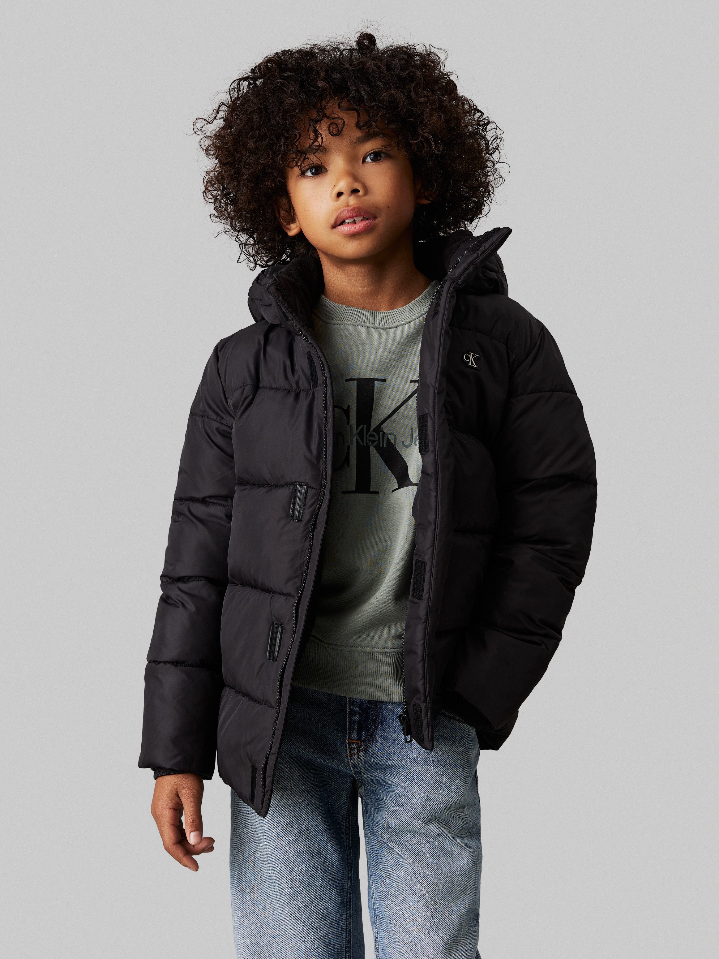 Calvin Klein Winterjack ESSENTIAL PUFFER JACKET voor kinderen tot 16 jaar en calvin klein merklabel