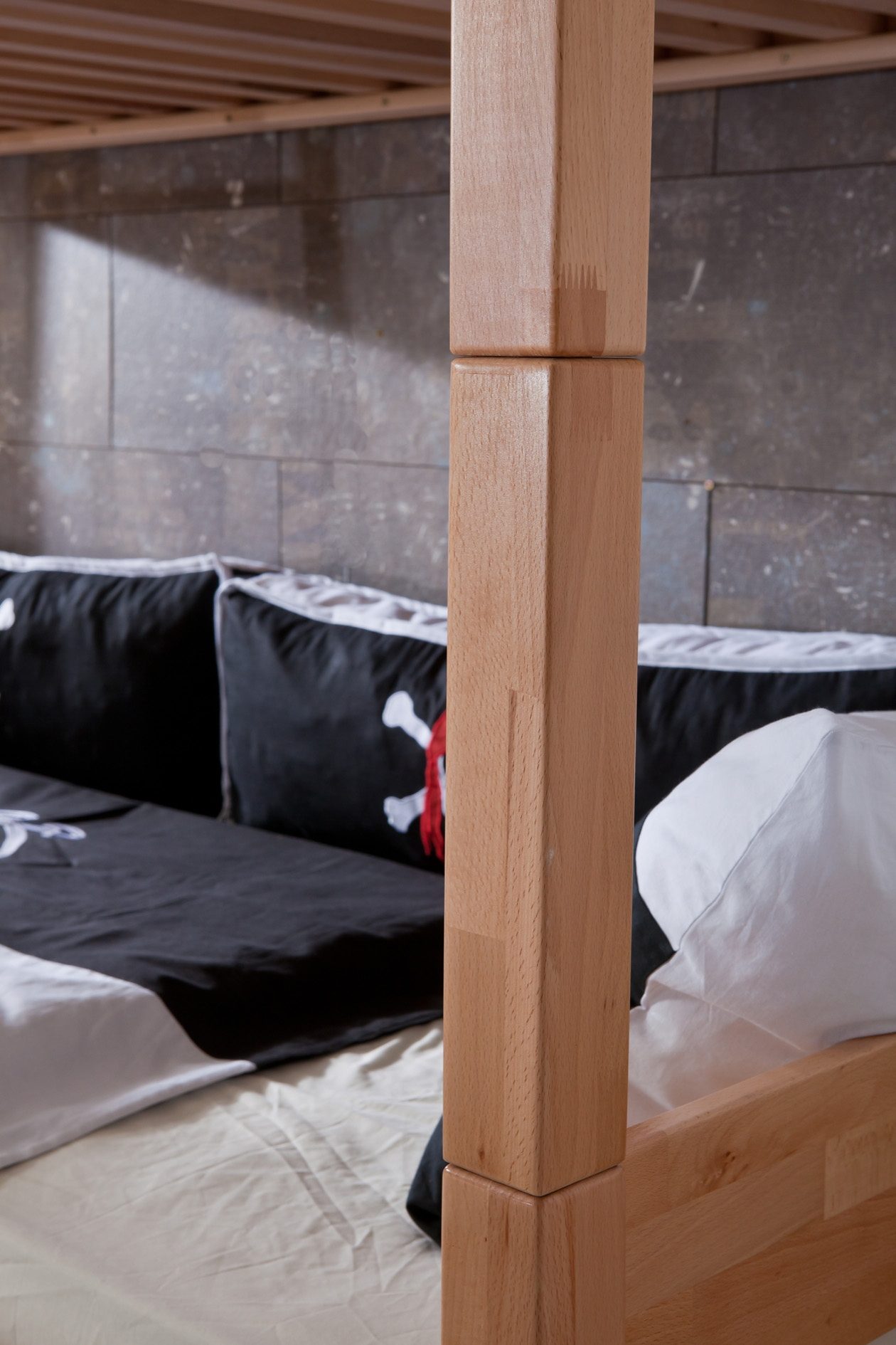 Relita Stapelbed Stefan incl. oprolbaar lattenbodem, met ladder en valbeveiliging, textiel set, beuken