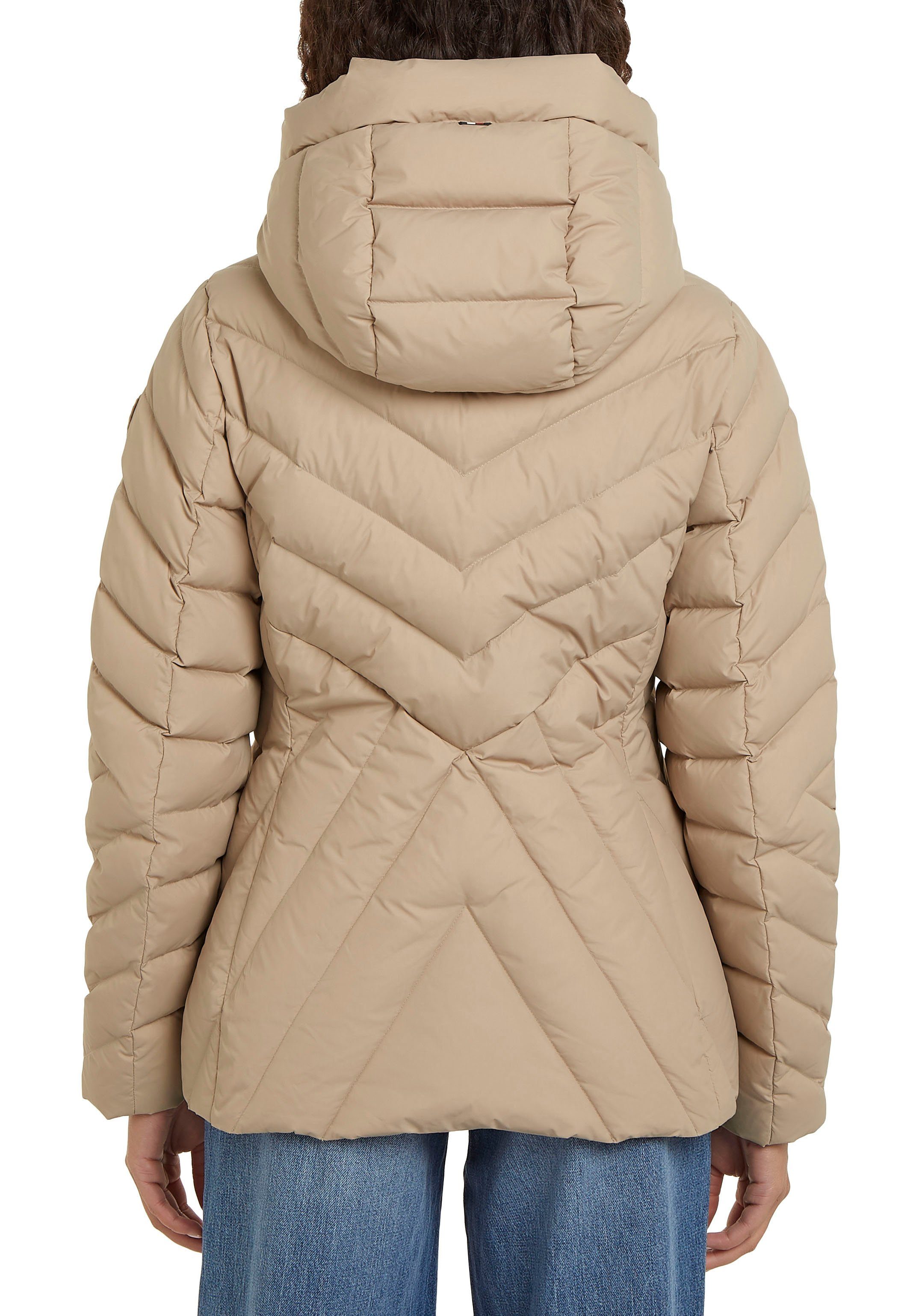 Tommy Hilfiger Gewatteerde jas CHEVRON MW PADDED JACKET met gemiddelde vulling en tommy hilfiger merklabel