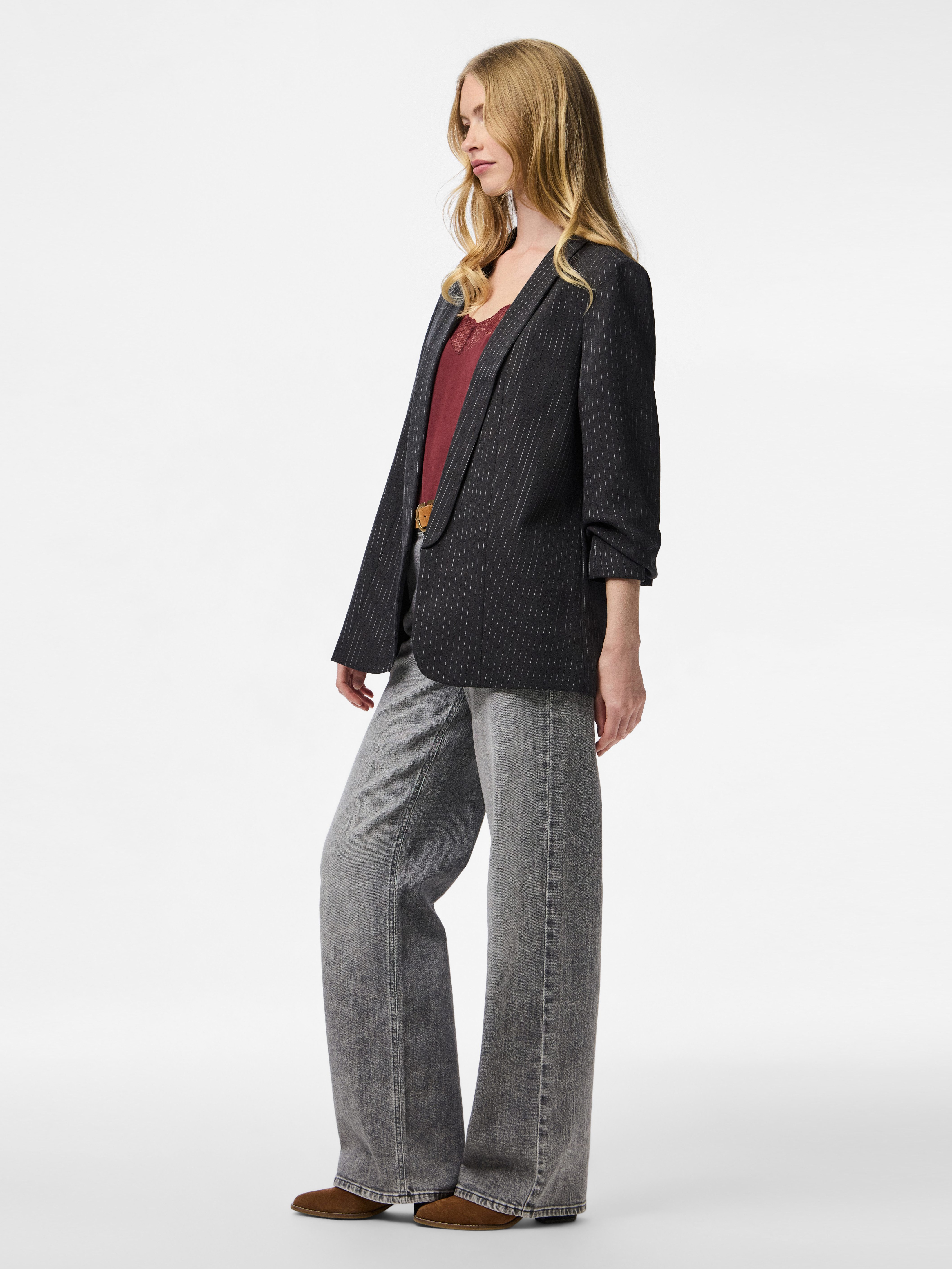 pieces Blouseblazer PCBOSELLA 3/4 PINSTRIPE BLAZER NOOS BC