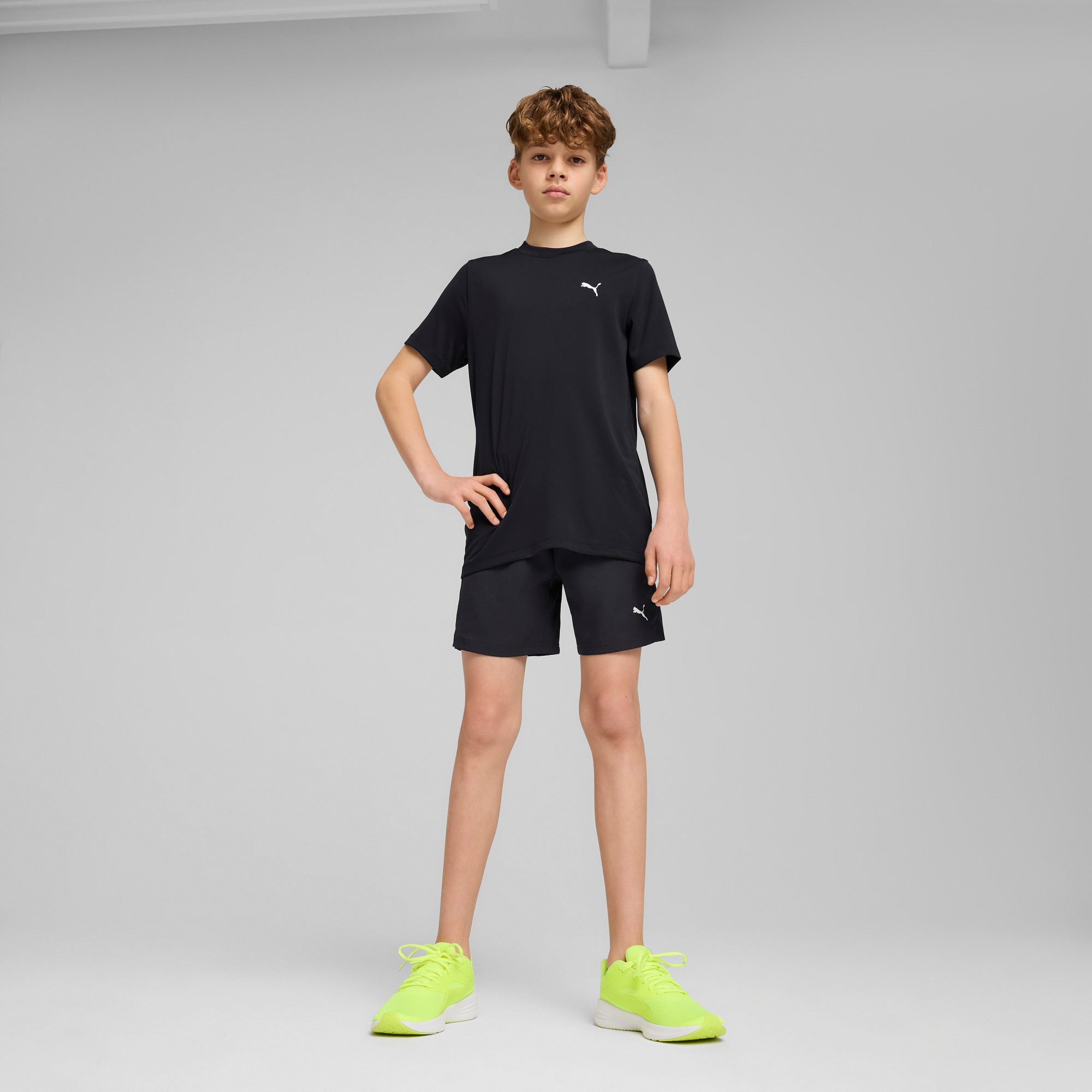 PUMA Short TAD ESS WOVEN SHORTS B