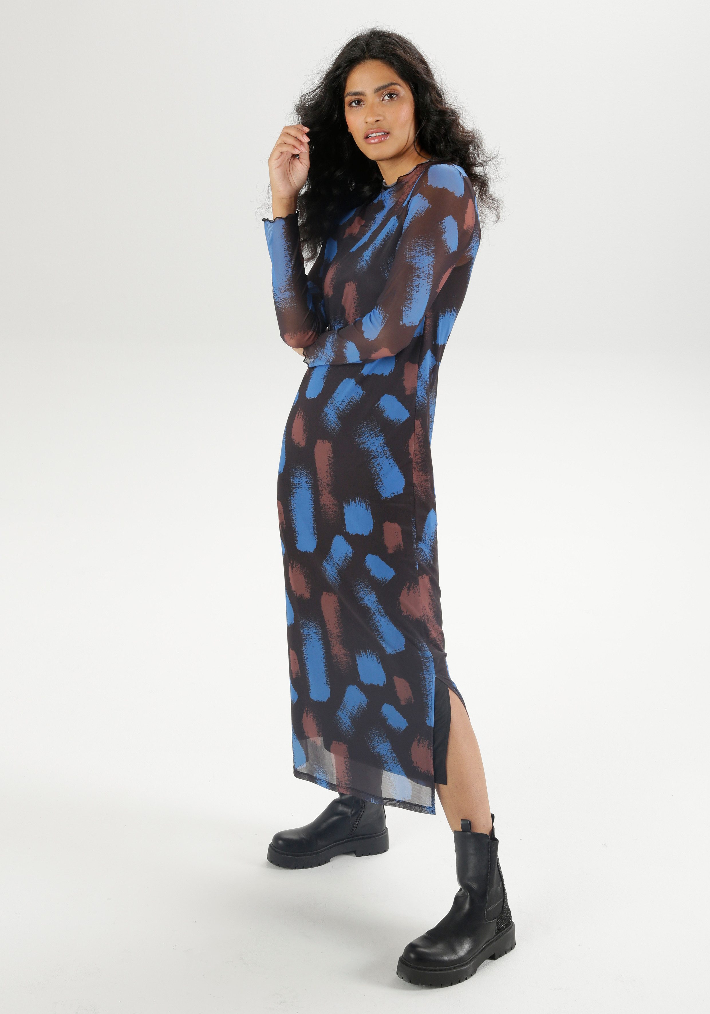 Aniston CASUAL Maxi-jurk met kleurharmonische, grafische print (Met jersey onderjurk)