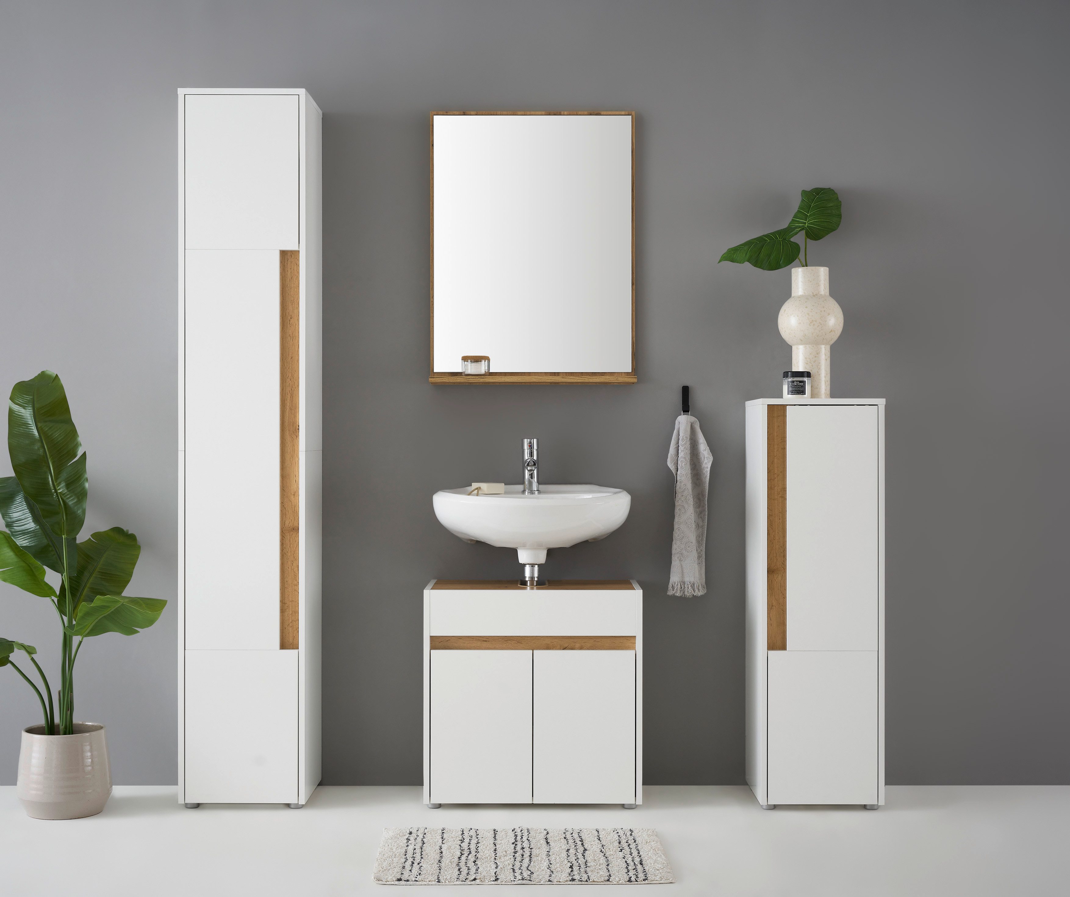 INOSIGN Badmeubelset CITY/ GIRON, badkamer in tijdloos ontwerp, 4-delige badkamer Badkasten en spiegels, in twee kleuren beschikbaar, veel