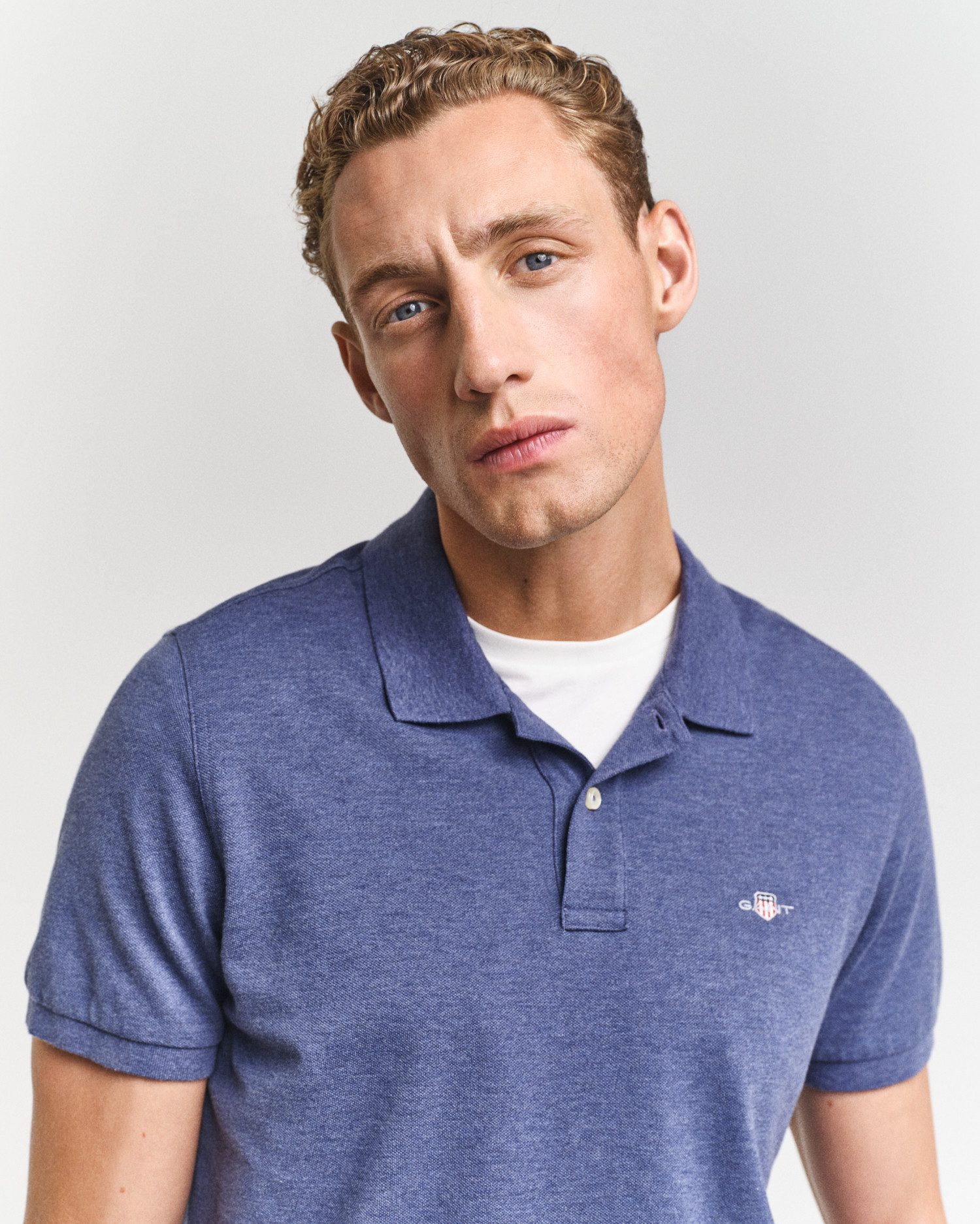 Gant Poloshirt REG SHIELD SS PIQUE POLO met logo en platte breikraag 100% katoen pique