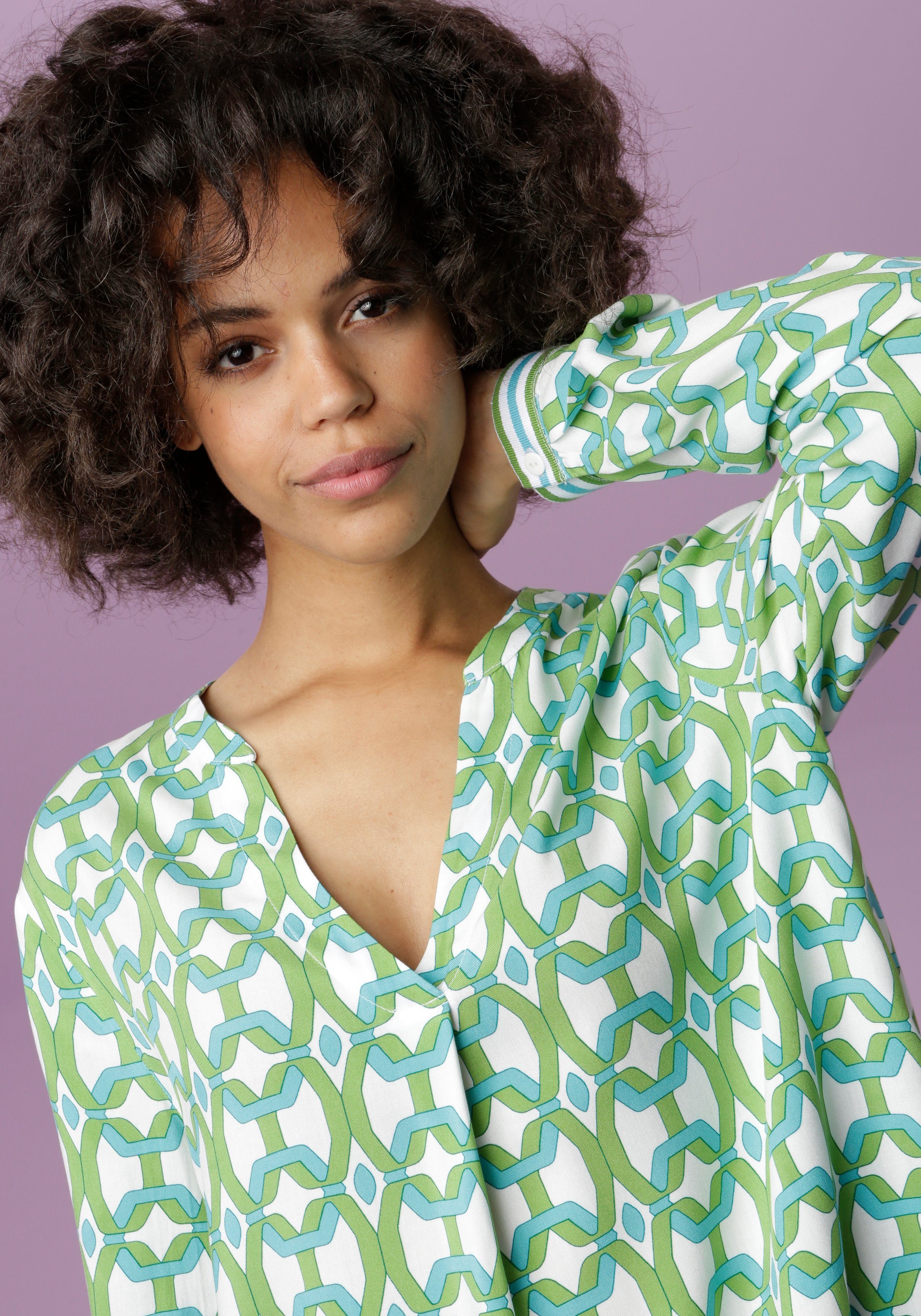 Aniston CASUAL Blouse zonder sluiting met opvallende, grafische print