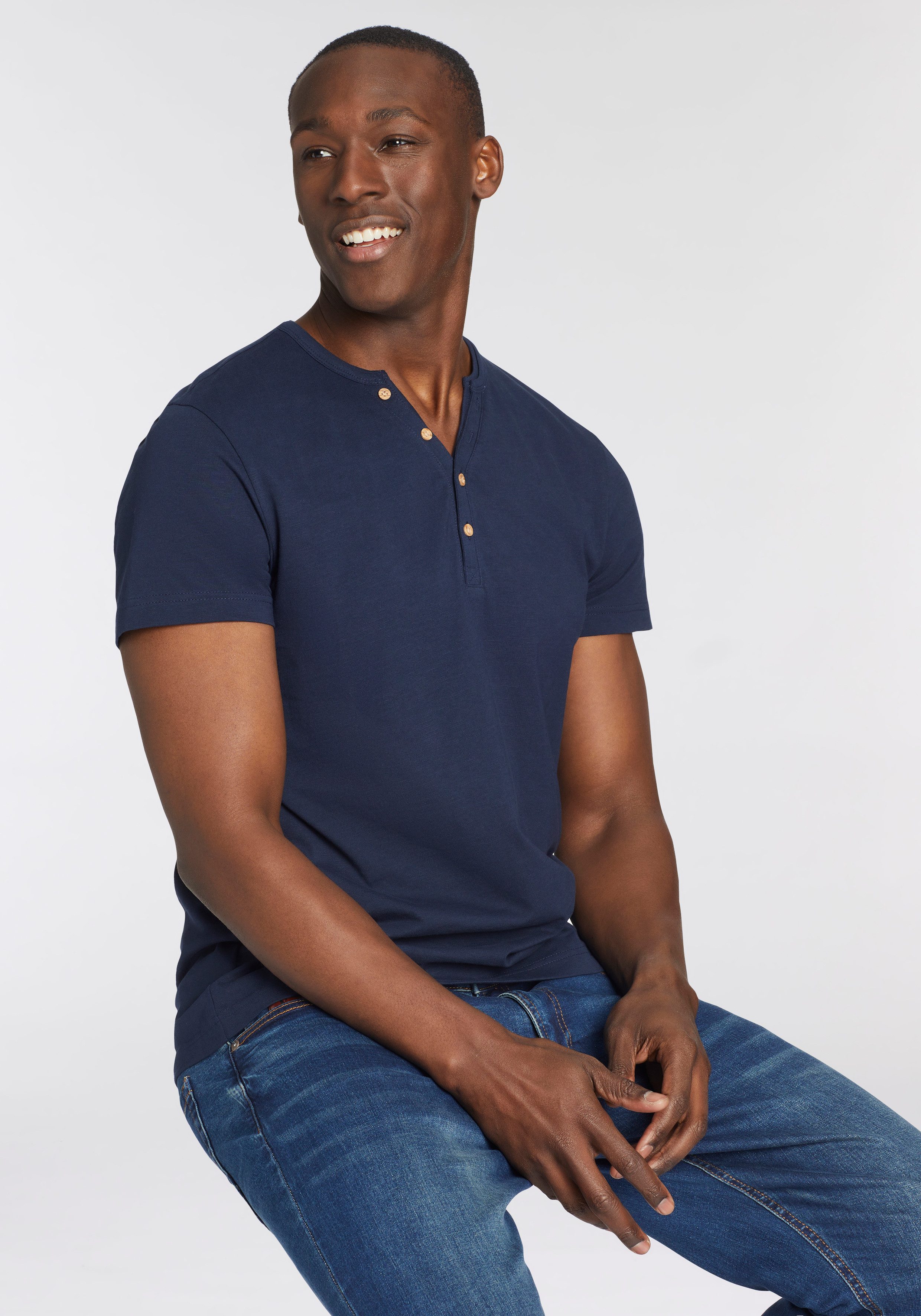 Bruno Banani T-shirt Met geknoopte V-hals