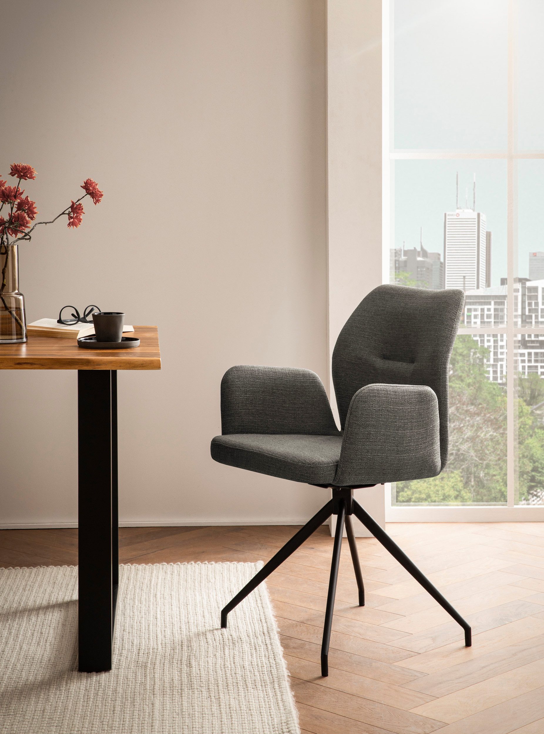 SalesFever Eetkamerstoel Taormina armstoel, frame zwart Eetkamerstoel met 180° draaifunctie (1 stuk)